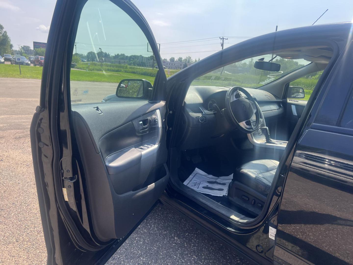 2011 Ford Edge SEL FWD (2FMDK3JC9BB) with an 3.5L V6 DOHC 24V engine, 6-Speed Automatic transmission, located at 17255 hwy 65 NE, Ham Lake, MN, 55304, 0.000000, 0.000000 - Photo#8