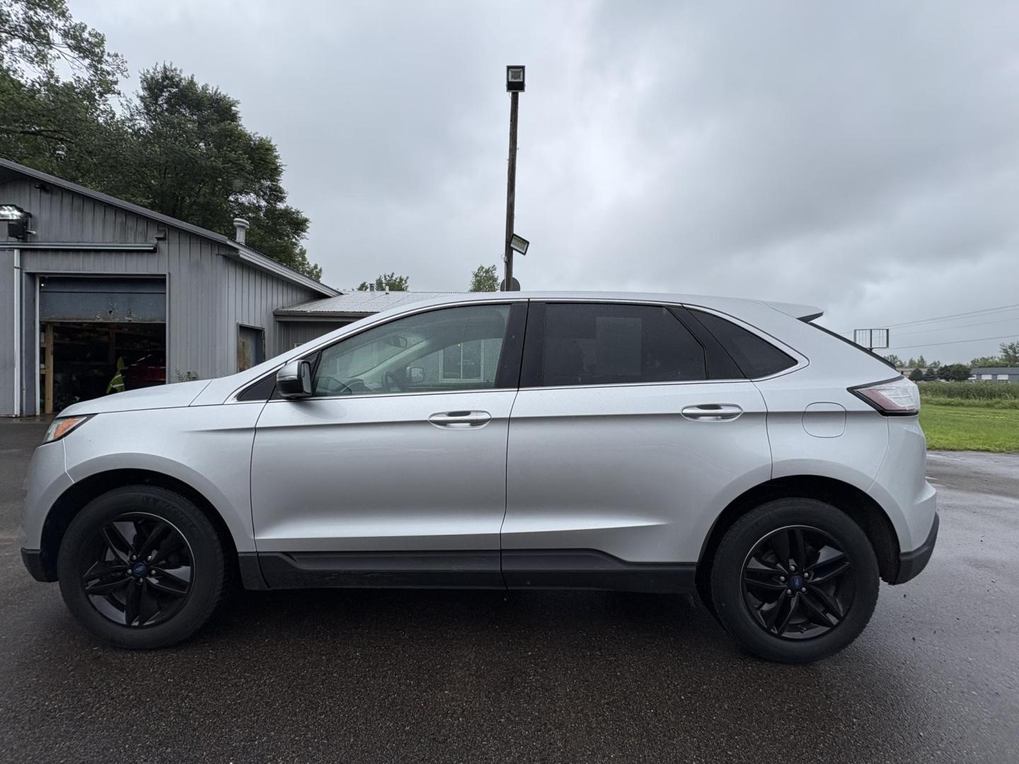 2018 Ford Edge SEL AWD (2FMPK4J92JB) with an 2.0L L4 DOHC 16V engine, 6A transmission, located at 17255 hwy 65 NE, Ham Lake, MN, 55304, 0.000000, 0.000000 - Photo#1