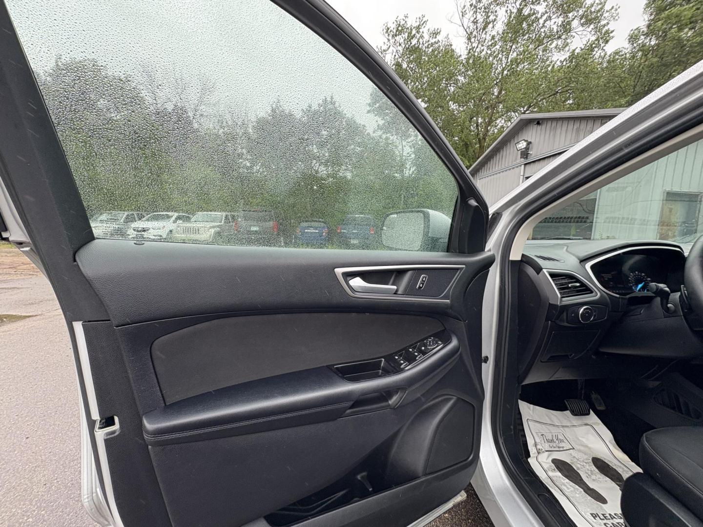 2018 Ford Edge SEL AWD (2FMPK4J92JB) with an 2.0L L4 DOHC 16V engine, 6A transmission, located at 17255 hwy 65 NE, Ham Lake, MN, 55304, 0.000000, 0.000000 - Photo#8