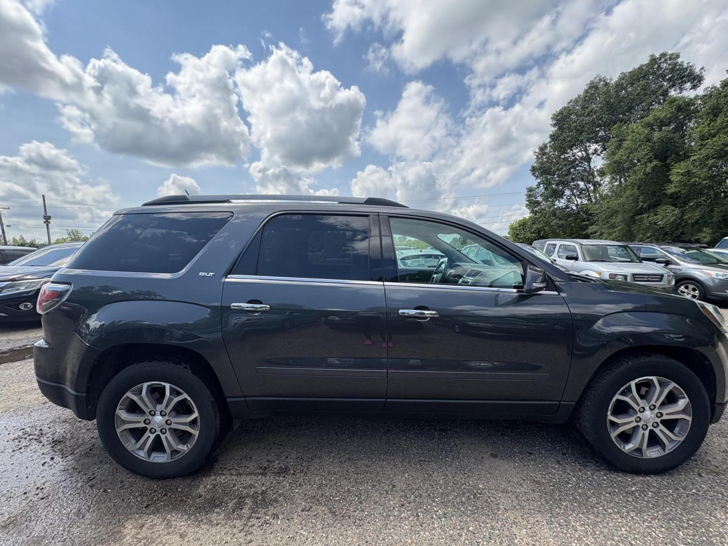 2013 GMC Acadia SLT-1 AWD (1GKKVRKD3DJ) with an 3.6L V6 DOHC 24V engine, 6-Speed Automatic transmission, located at 17255 hwy 65 NE, Ham Lake, MN, 55304, 0.000000, 0.000000 - Photo#5