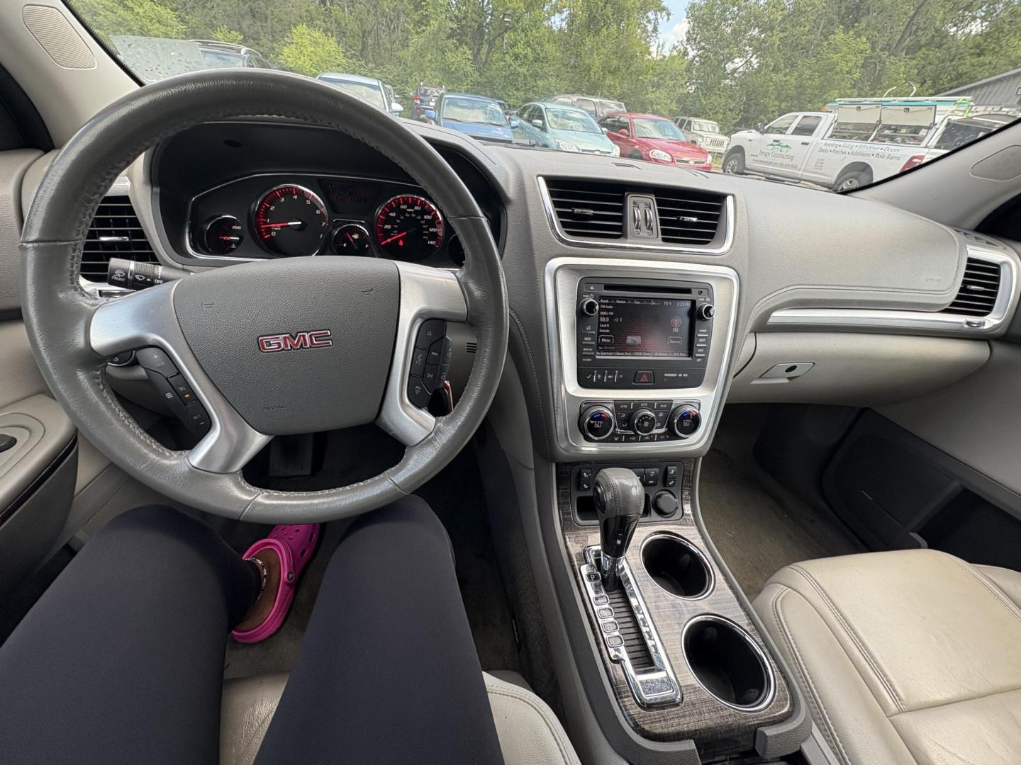 2013 GMC Acadia SLT-1 AWD (1GKKVRKD3DJ) with an 3.6L V6 DOHC 24V engine, 6-Speed Automatic transmission, located at 17255 hwy 65 NE, Ham Lake, MN, 55304, 0.000000, 0.000000 - Photo#17