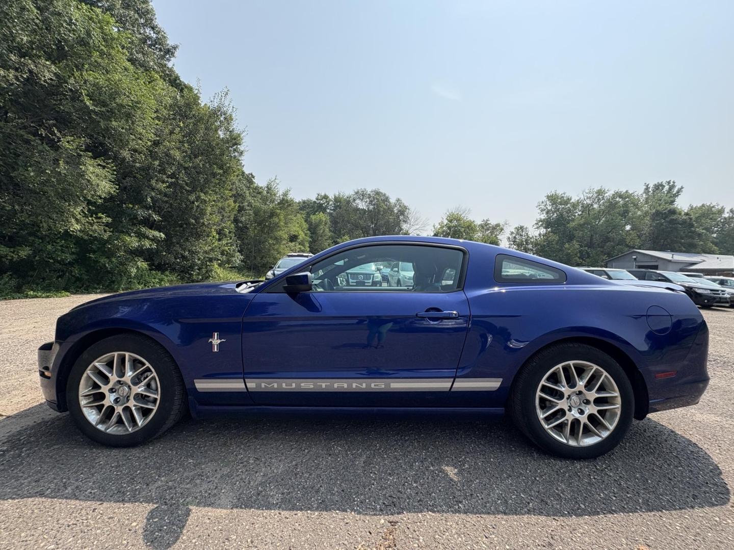 2013 Ford Mustang V6 Coupe (1ZVBP8AM0D5) with an 3.7L V6 DOHC 24V engine, located at 17255 hwy 65 NE, Ham Lake, MN, 55304, 0.000000, 0.000000 - Photo#1
