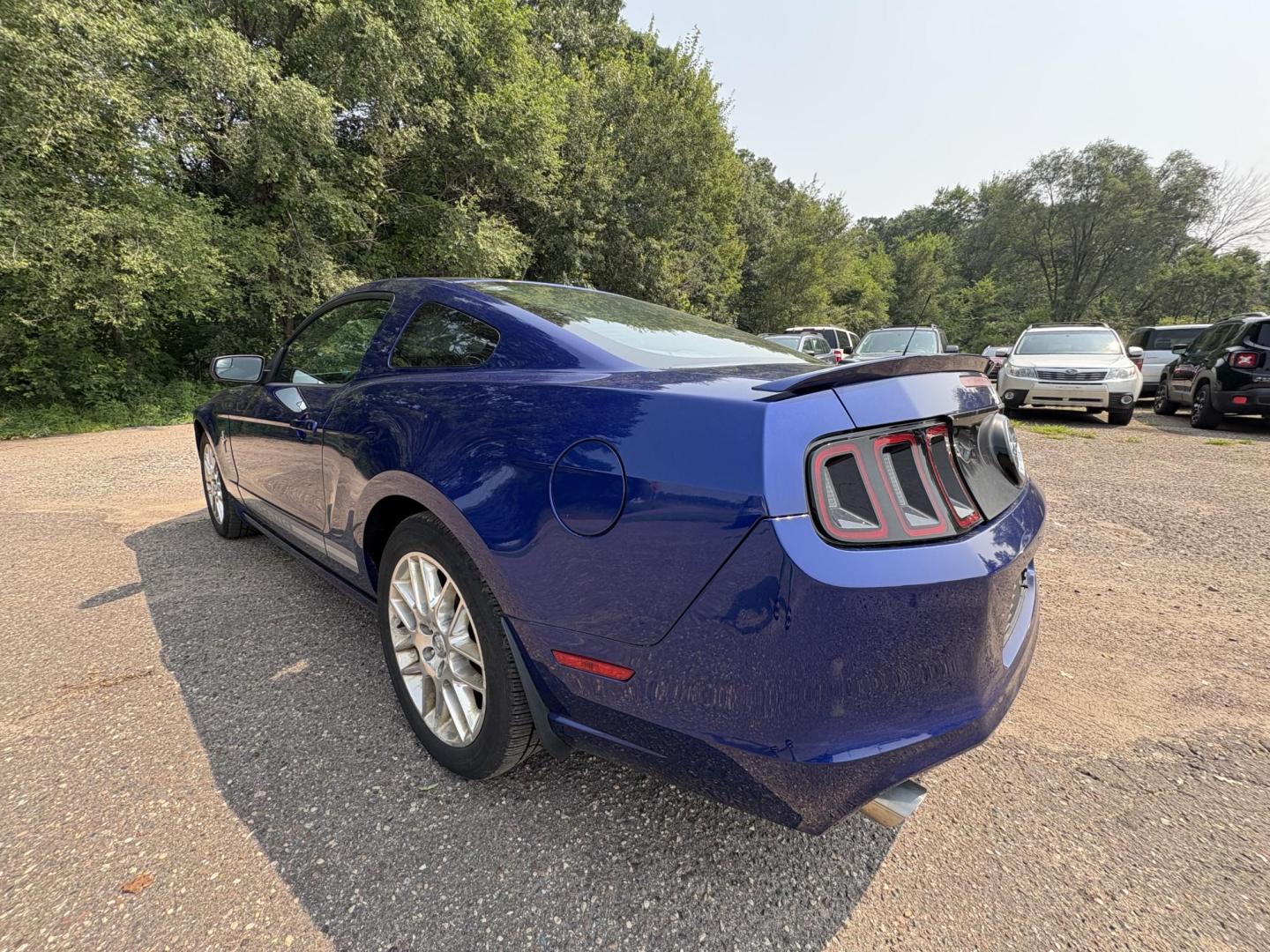 2013 Ford Mustang V6 Coupe (1ZVBP8AM0D5) with an 3.7L V6 DOHC 24V engine, located at 17255 hwy 65 NE, Ham Lake, MN, 55304, 0.000000, 0.000000 - Photo#2