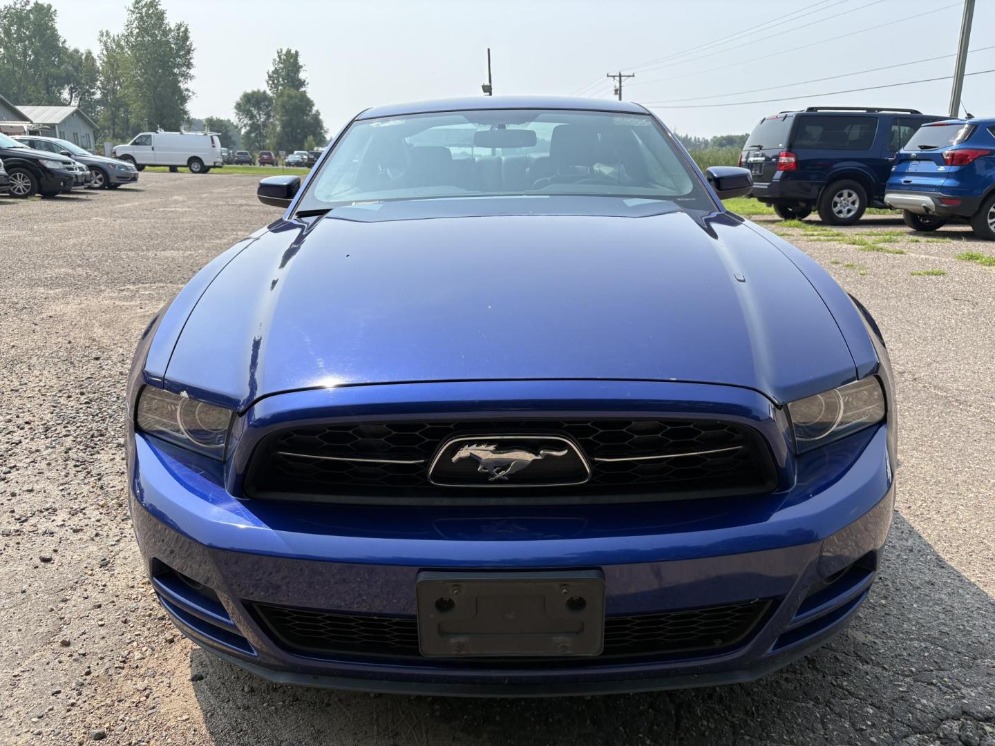 2013 Ford Mustang V6 Coupe (1ZVBP8AM0D5) with an 3.7L V6 DOHC 24V engine, located at 17255 hwy 65 NE, Ham Lake, MN, 55304, 0.000000, 0.000000 - Photo#7