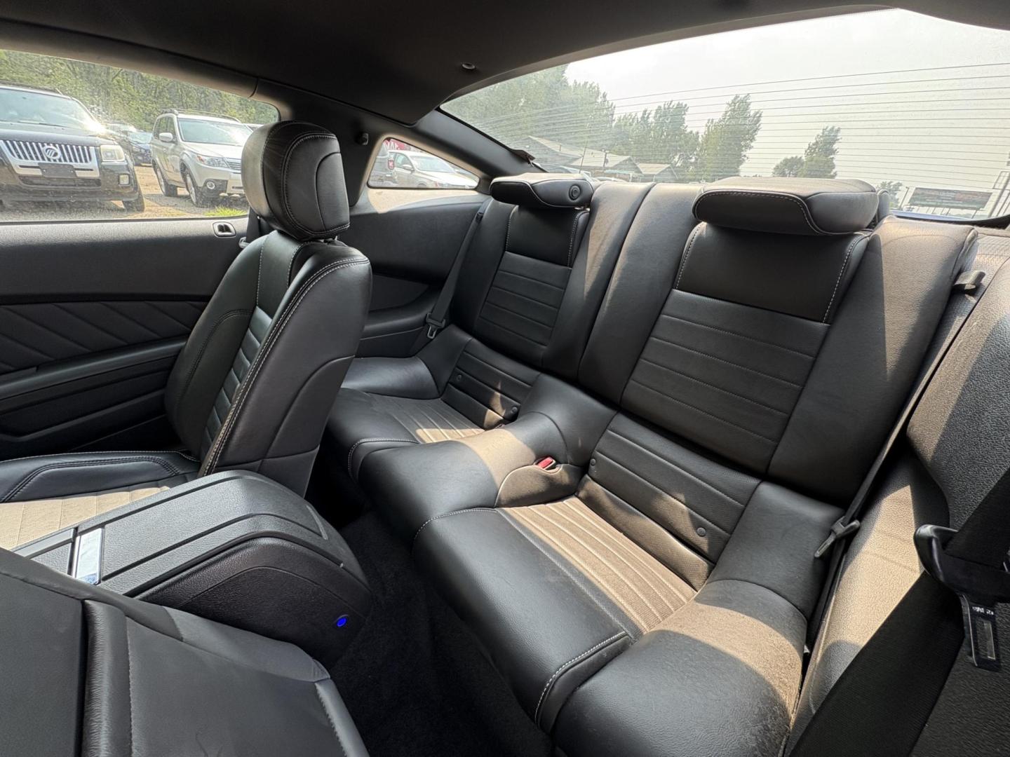 2013 Ford Mustang V6 Coupe (1ZVBP8AM0D5) with an 3.7L V6 DOHC 24V engine, located at 17255 hwy 65 NE, Ham Lake, MN, 55304, 0.000000, 0.000000 - Photo#10