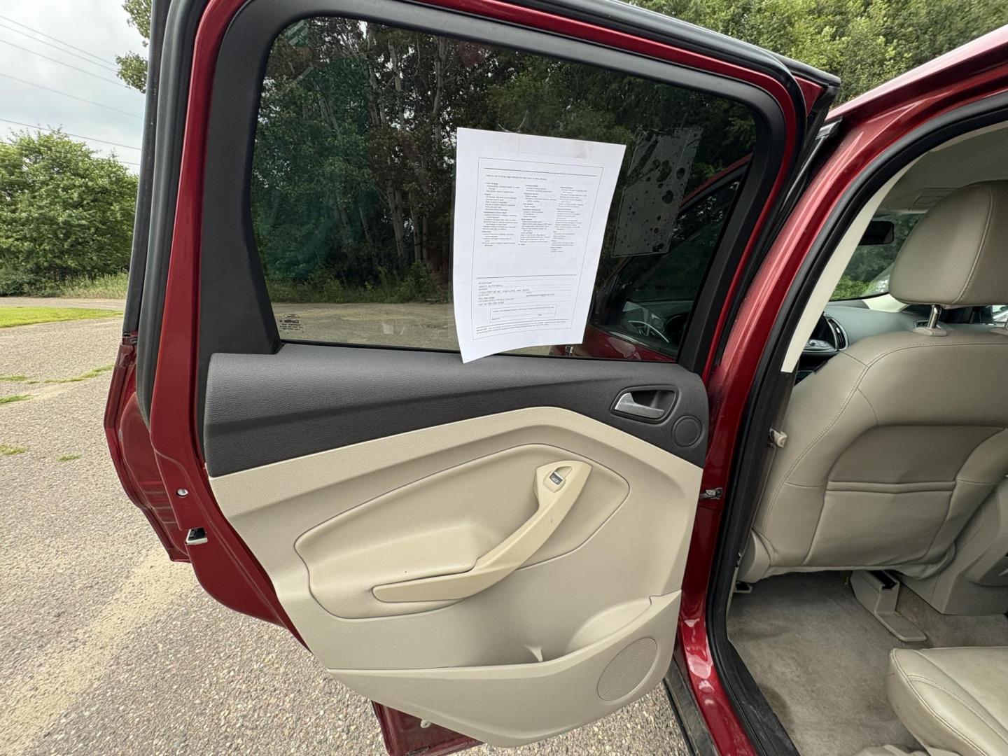 2013 Ford Escape SEL 4WD (1FMCU9H91DU) with an 2.0L L4 DOHC 16V engine, 6-Speed Automatic transmission, located at 17255 hwy 65 NE, Ham Lake, MN, 55304, 0.000000, 0.000000 - Photo#10