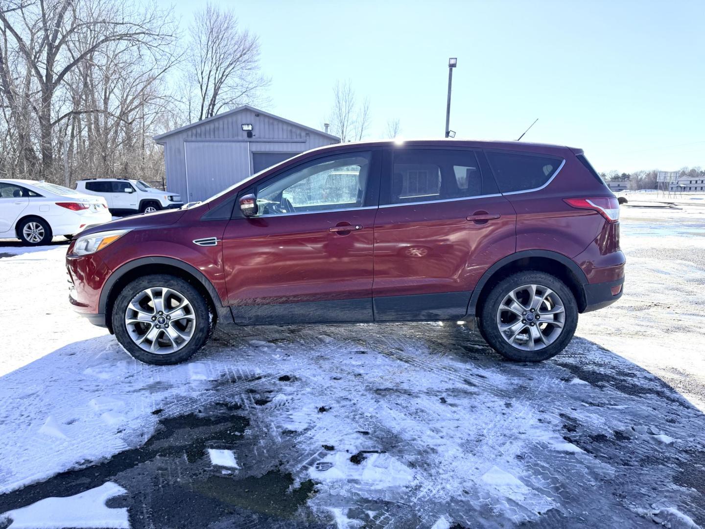 2013 Ford Escape SEL 4WD (1FMCU9H91DU) with an 2.0L L4 DOHC 16V engine, 6-Speed Automatic transmission, located at 17255 hwy 65 NE, Ham Lake, MN, 55304, 0.000000, 0.000000 - Photo#1
