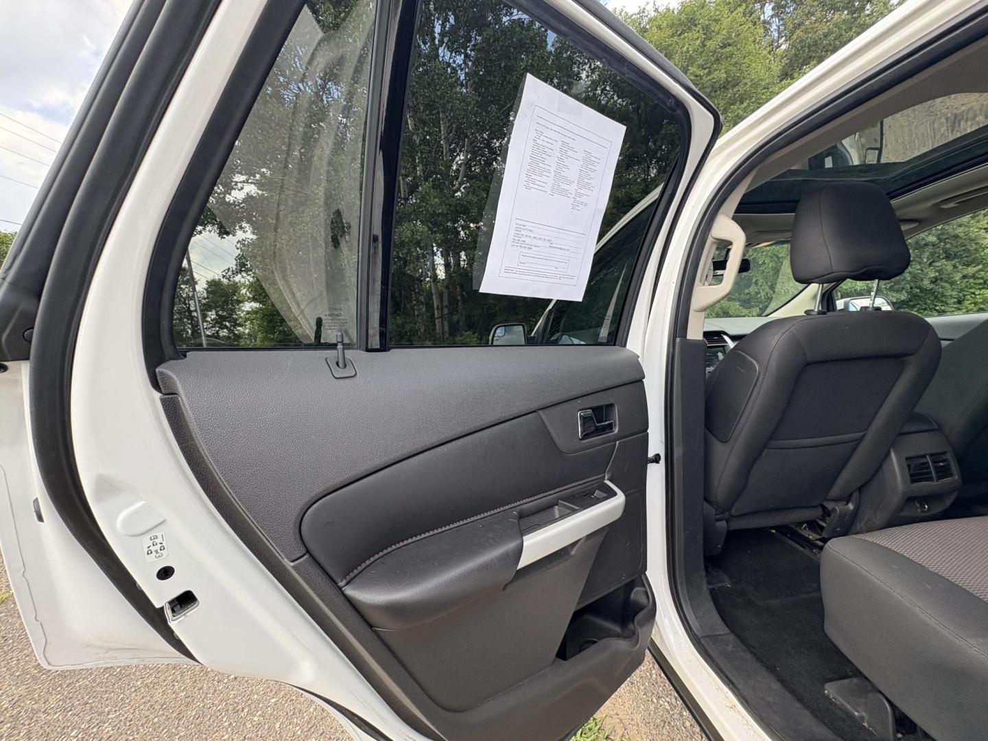 2011 Ford Edge SEL FWD (2FMDK3JC2BB) with an 3.5L V6 DOHC 24V engine, 6-Speed Automatic transmission, located at 17255 hwy 65 NE, Ham Lake, MN, 55304, 0.000000, 0.000000 - Photo#10