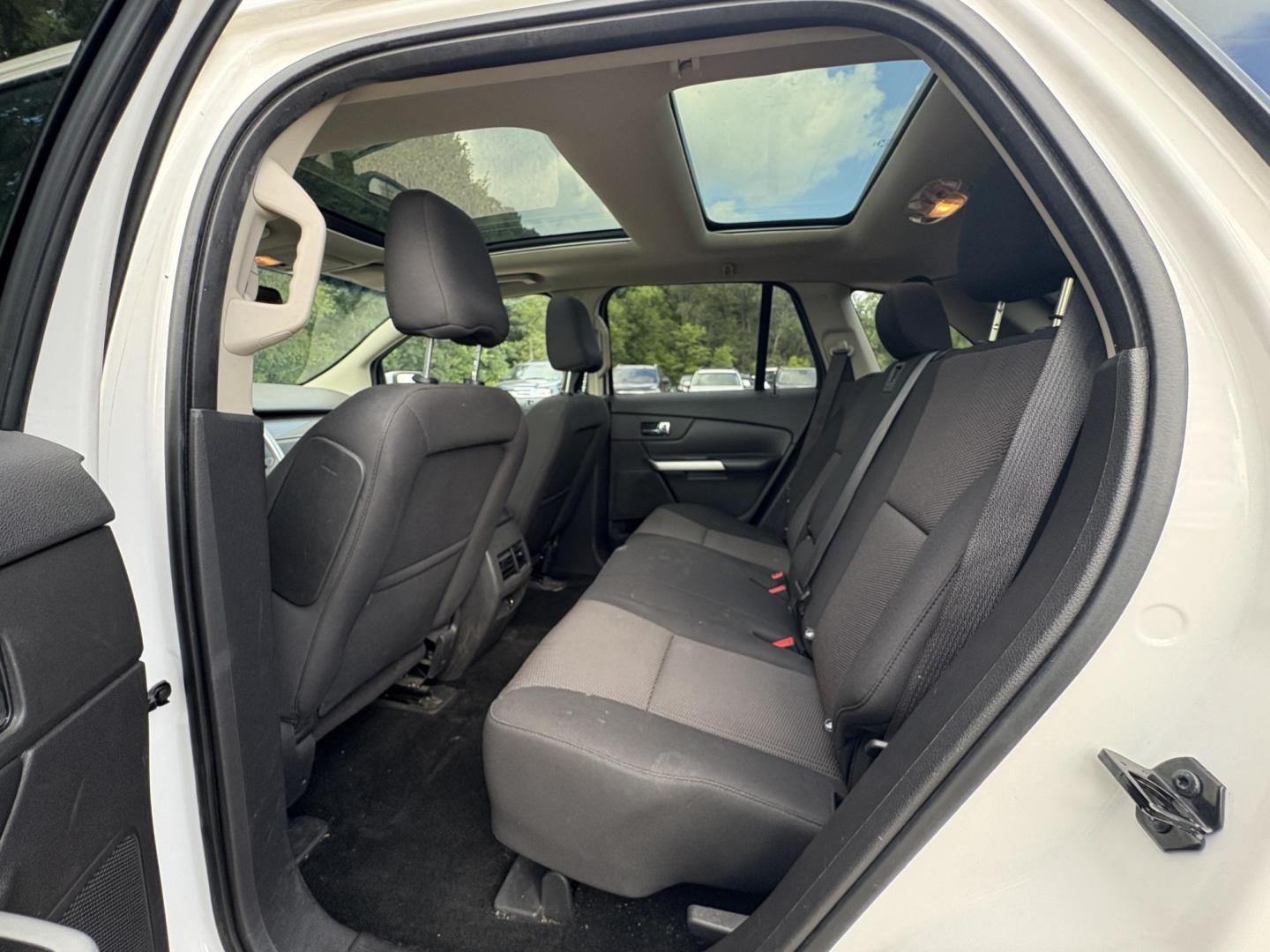 2011 Ford Edge SEL FWD (2FMDK3JC2BB) with an 3.5L V6 DOHC 24V engine, 6-Speed Automatic transmission, located at 17255 hwy 65 NE, Ham Lake, MN, 55304, 0.000000, 0.000000 - Photo#11