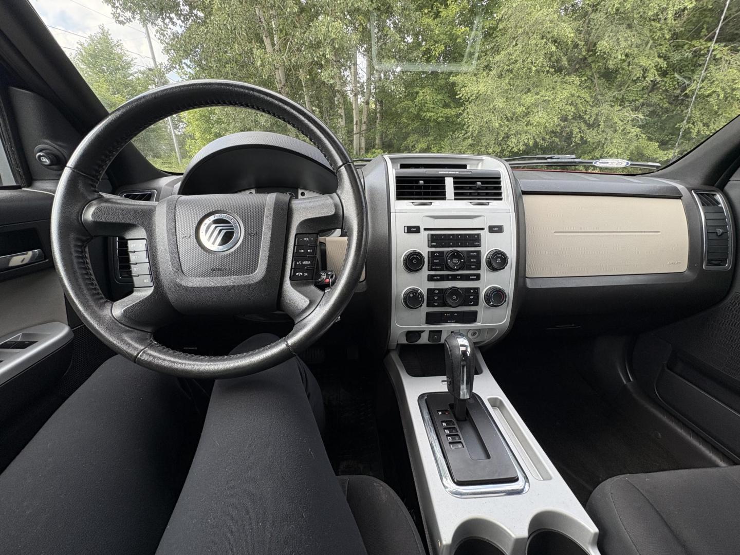 2010 Mercury Mariner I4 2WD (4M2CN8B72AK) with an 2.5L L4 DOHC 16V engine, 6-Speed Automatic transmission, located at 17255 hwy 65 NE, Ham Lake, MN, 55304, 0.000000, 0.000000 - Photo#16