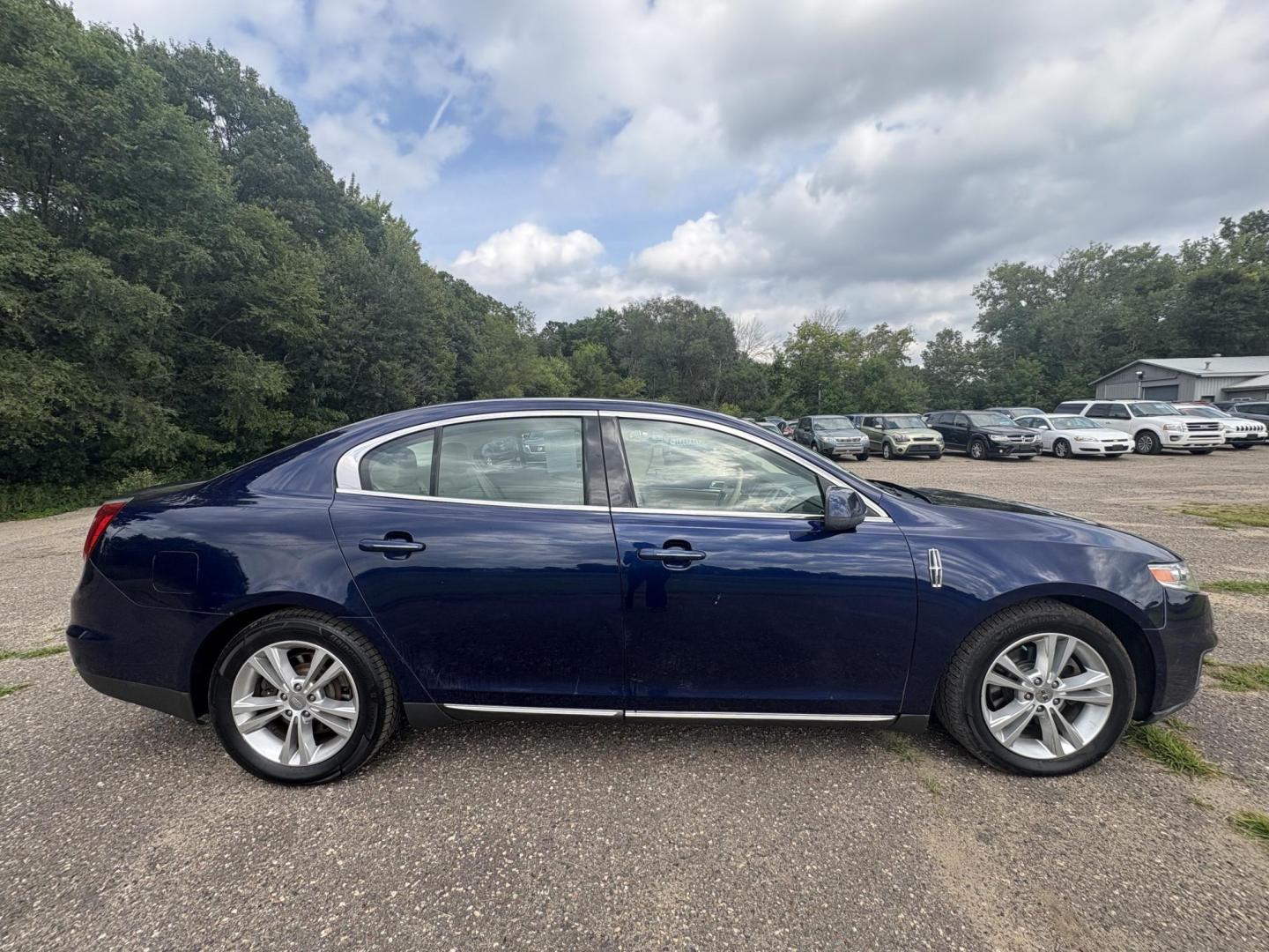2011 Lincoln MKS 3.7L AWD (1LNHL9ER1BG) with an 3.7L V6 DOHC 24V engine, 6-Speed Automatic transmission, located at 17255 hwy 65 NE, Ham Lake, MN, 55304, 0.000000, 0.000000 - Photo#5