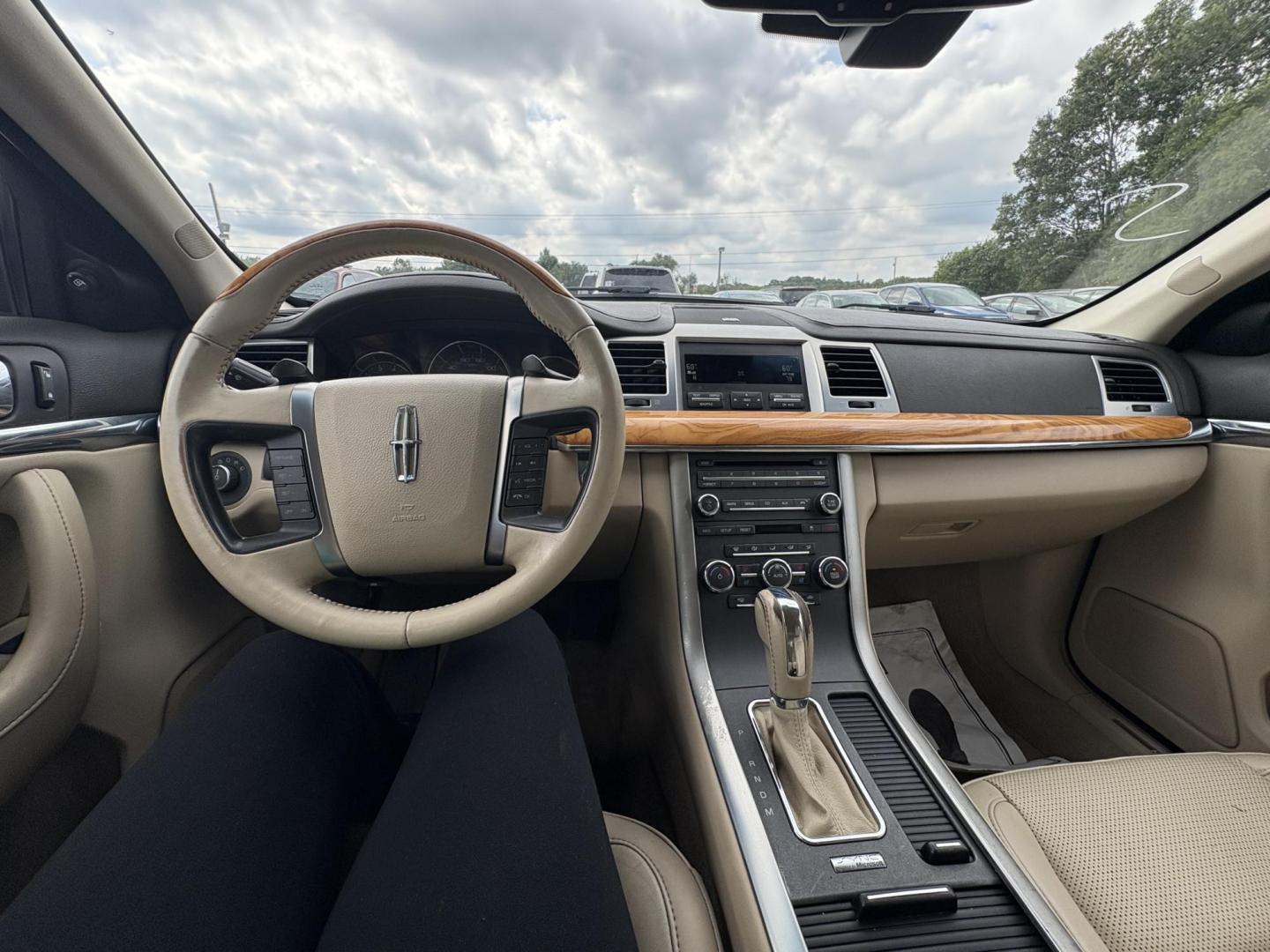 2011 Lincoln MKS 3.7L AWD (1LNHL9ER1BG) with an 3.7L V6 DOHC 24V engine, 6-Speed Automatic transmission, located at 17255 hwy 65 NE, Ham Lake, MN, 55304, 0.000000, 0.000000 - Photo#16