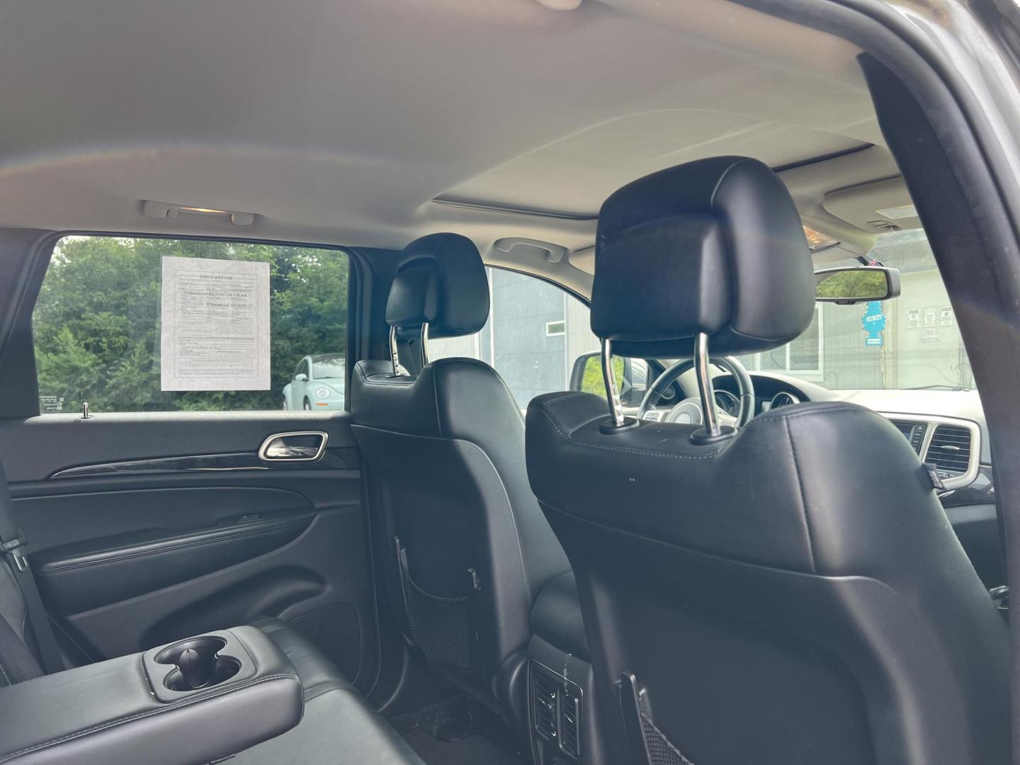 2012 Jeep Grand Cherokee Laredo 4WD (1C4RJFAT8CC) with an 5.7L V8 OHV 16V engine, 5-Speed Automatic transmission, located at 17255 hwy 65 NE, Ham Lake, MN, 55304, 0.000000, 0.000000 - Photo#17