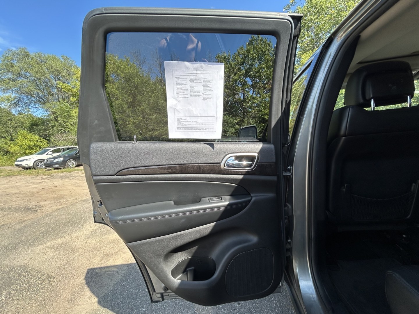 2012 Jeep Grand Cherokee Laredo 4WD (1C4RJFAT8CC) with an 5.7L V8 OHV 16V engine, 5-Speed Automatic transmission, located at 17255 hwy 65 NE, Ham Lake, MN, 55304, 0.000000, 0.000000- Photo#10