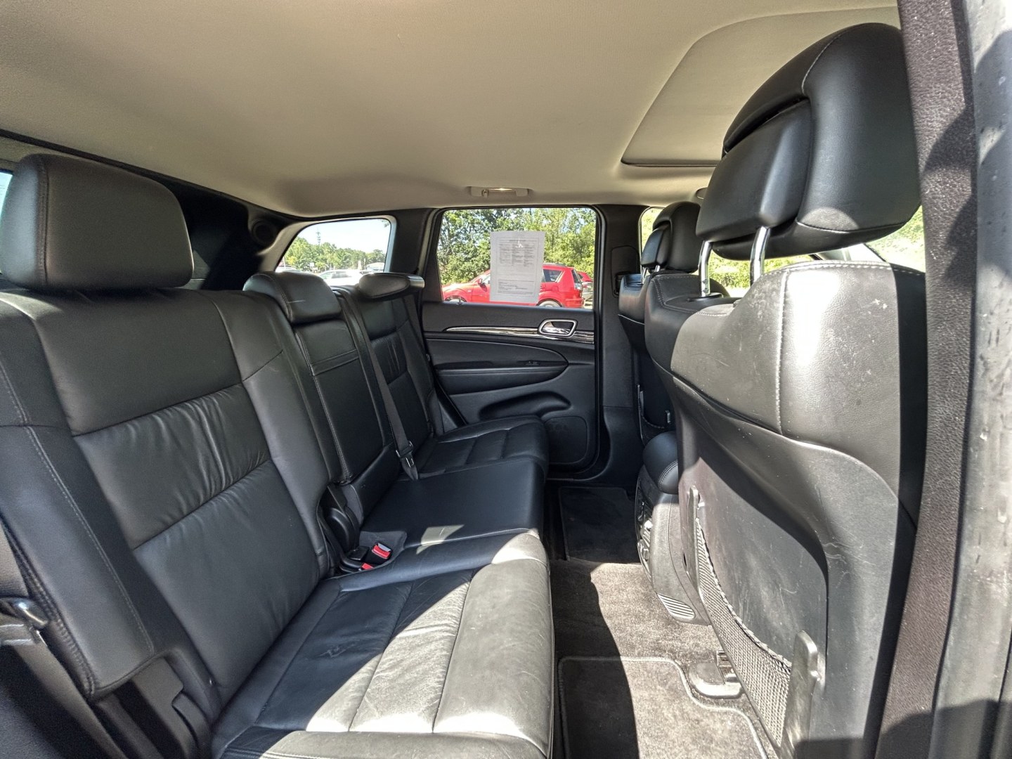 2012 Jeep Grand Cherokee Laredo 4WD (1C4RJFAT8CC) with an 5.7L V8 OHV 16V engine, 5-Speed Automatic transmission, located at 17255 hwy 65 NE, Ham Lake, MN, 55304, 0.000000, 0.000000- Photo#13