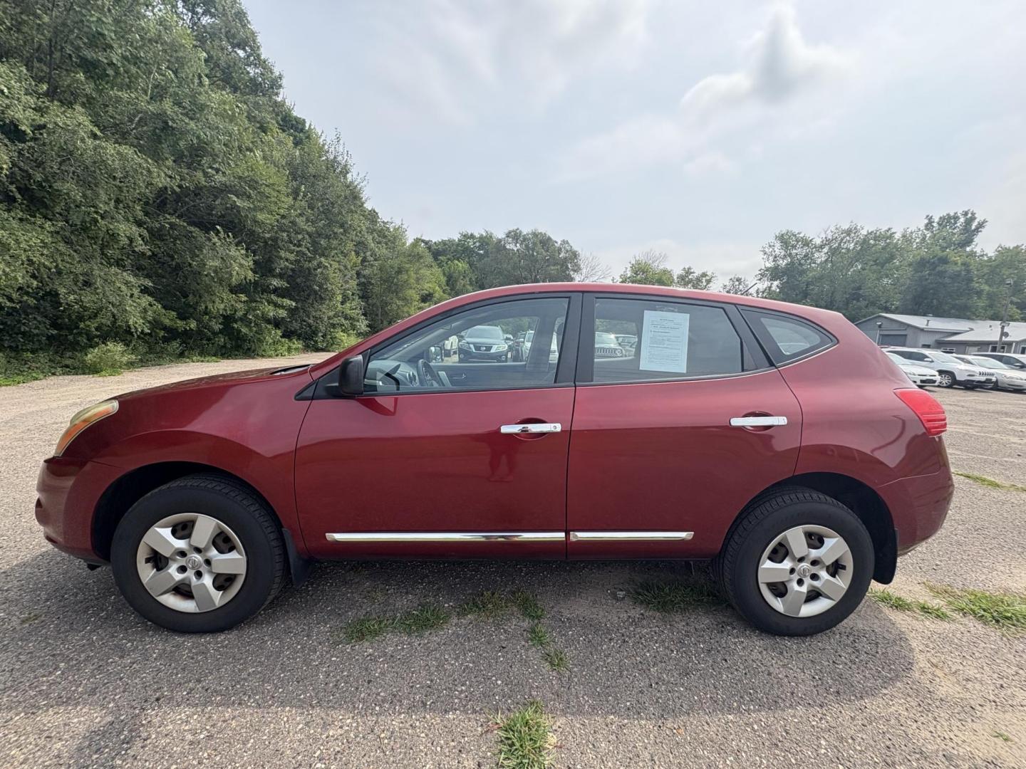 2014 Nissan Rogue S AWD (JN8AS5MV7EW) with an 2.5L L4 DOHC 16V engine, Continuously Variable Transmission transmission, located at 17255 hwy 65 NE, Ham Lake, MN, 55304, 0.000000, 0.000000 - Photo#1