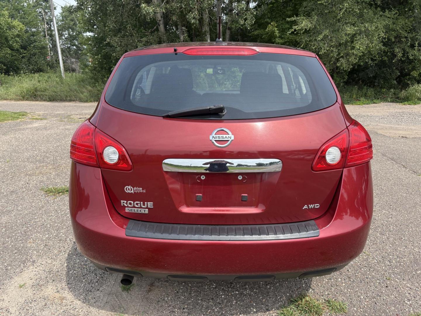 2014 Nissan Rogue S AWD (JN8AS5MV7EW) with an 2.5L L4 DOHC 16V engine, Continuously Variable Transmission transmission, located at 17255 hwy 65 NE, Ham Lake, MN, 55304, 0.000000, 0.000000 - Photo#3