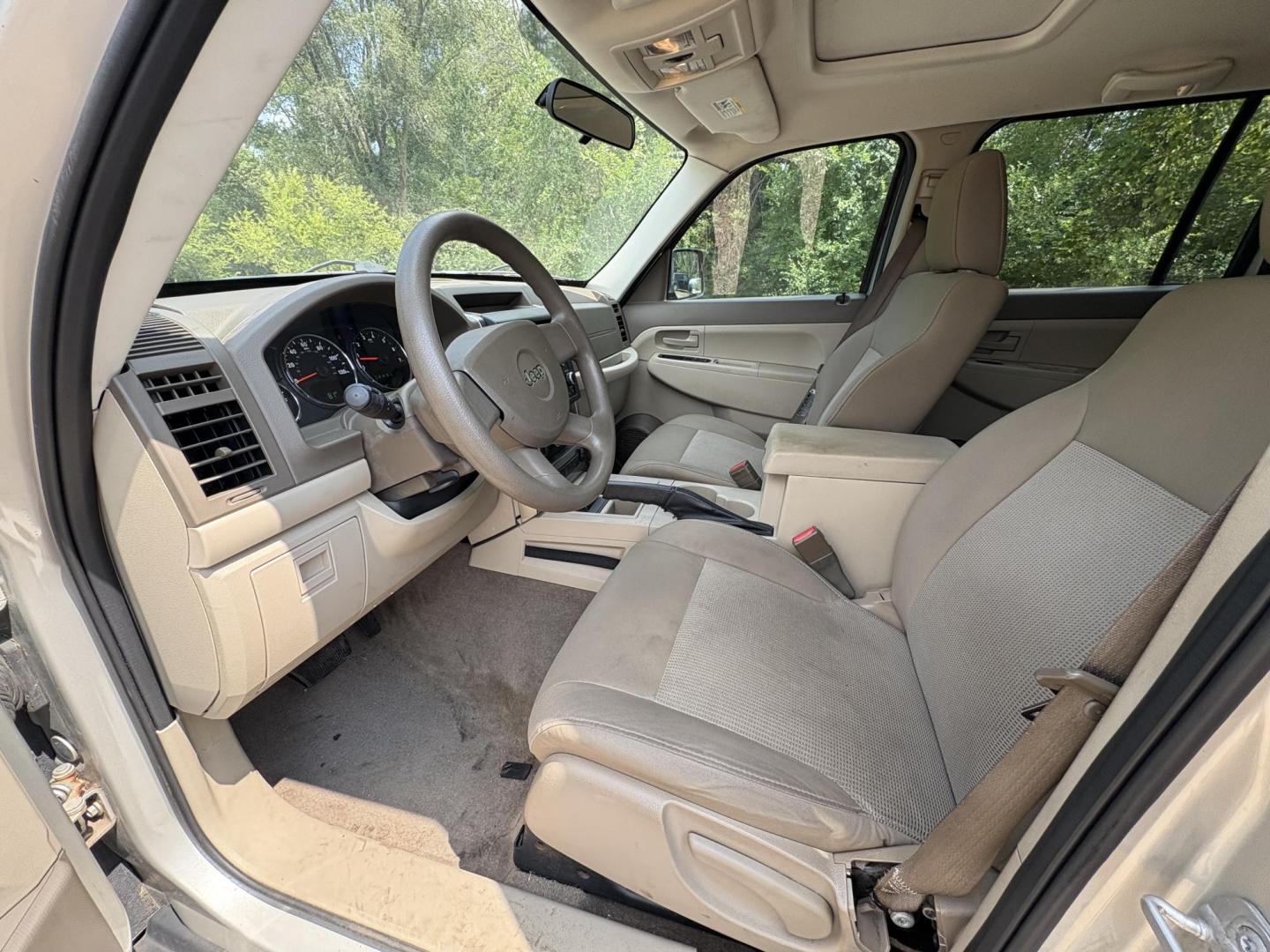 2008 Jeep Liberty Sport 4WD (1J8GN28K38W) with an 3.7L V6 SOHC 12V engine, located at 17255 hwy 65 NE, Ham Lake, MN, 55304, 0.000000, 0.000000 - Photo#9
