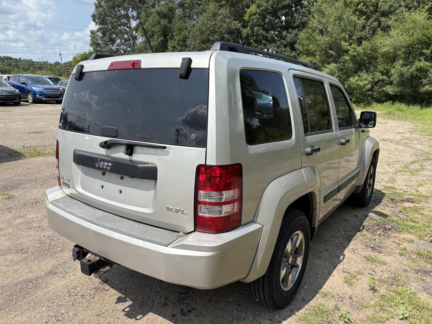 2008 Jeep Liberty Sport 4WD (1J8GN28K38W) with an 3.7L V6 SOHC 12V engine, located at 17255 hwy 65 NE, Ham Lake, MN, 55304, 0.000000, 0.000000 - Photo#4