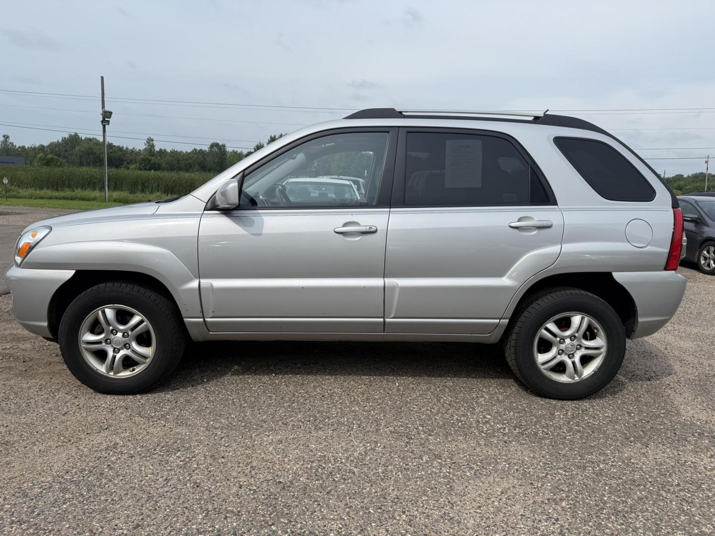 2008 Kia Sportage EX V6 4WD (KNDJE723687) with an 2.7L V6 DOHC 24V engine, 4-Speed Automatic Overdrive transmission, located at 17255 hwy 65 NE, Ham Lake, MN, 55304, 0.000000, 0.000000 - Photo#1
