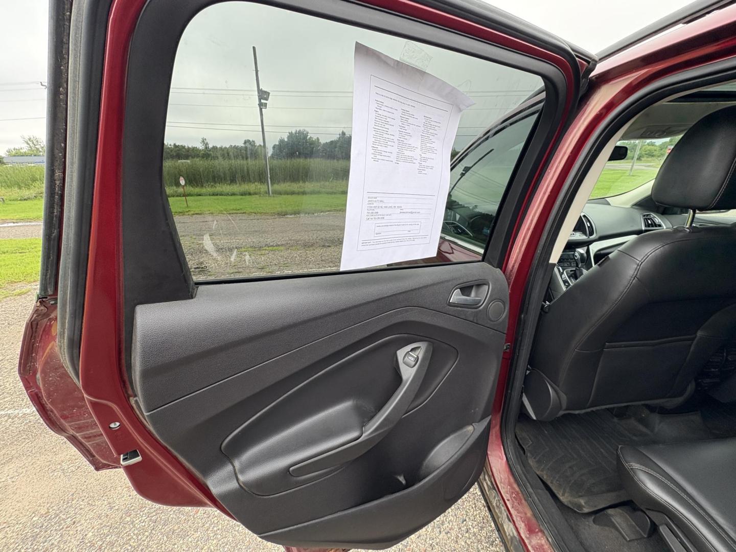 2013 Ford Escape SEL 4WD (1FMCU9H92DU) with an 2.0L L4 DOHC 16V engine, 6-Speed Automatic transmission, located at 17255 hwy 65 NE, Ham Lake, MN, 55304, 0.000000, 0.000000 - Photo#10
