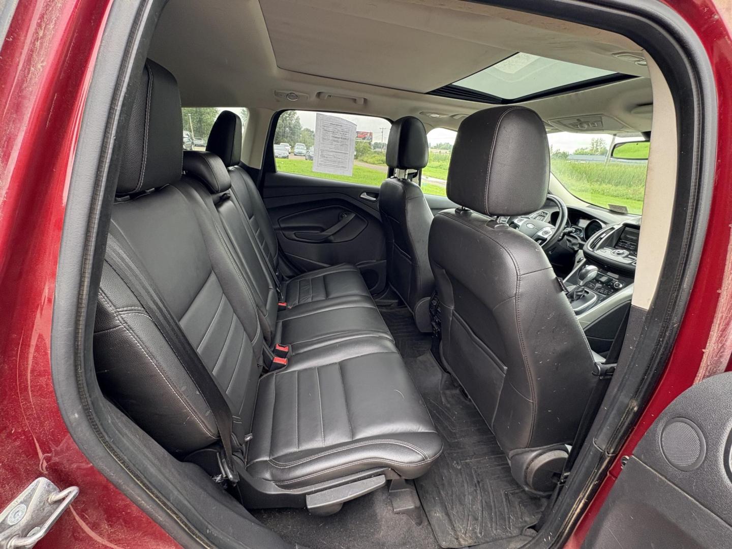 2013 Ford Escape SEL 4WD (1FMCU9H92DU) with an 2.0L L4 DOHC 16V engine, 6-Speed Automatic transmission, located at 17255 hwy 65 NE, Ham Lake, MN, 55304, 0.000000, 0.000000 - Photo#13