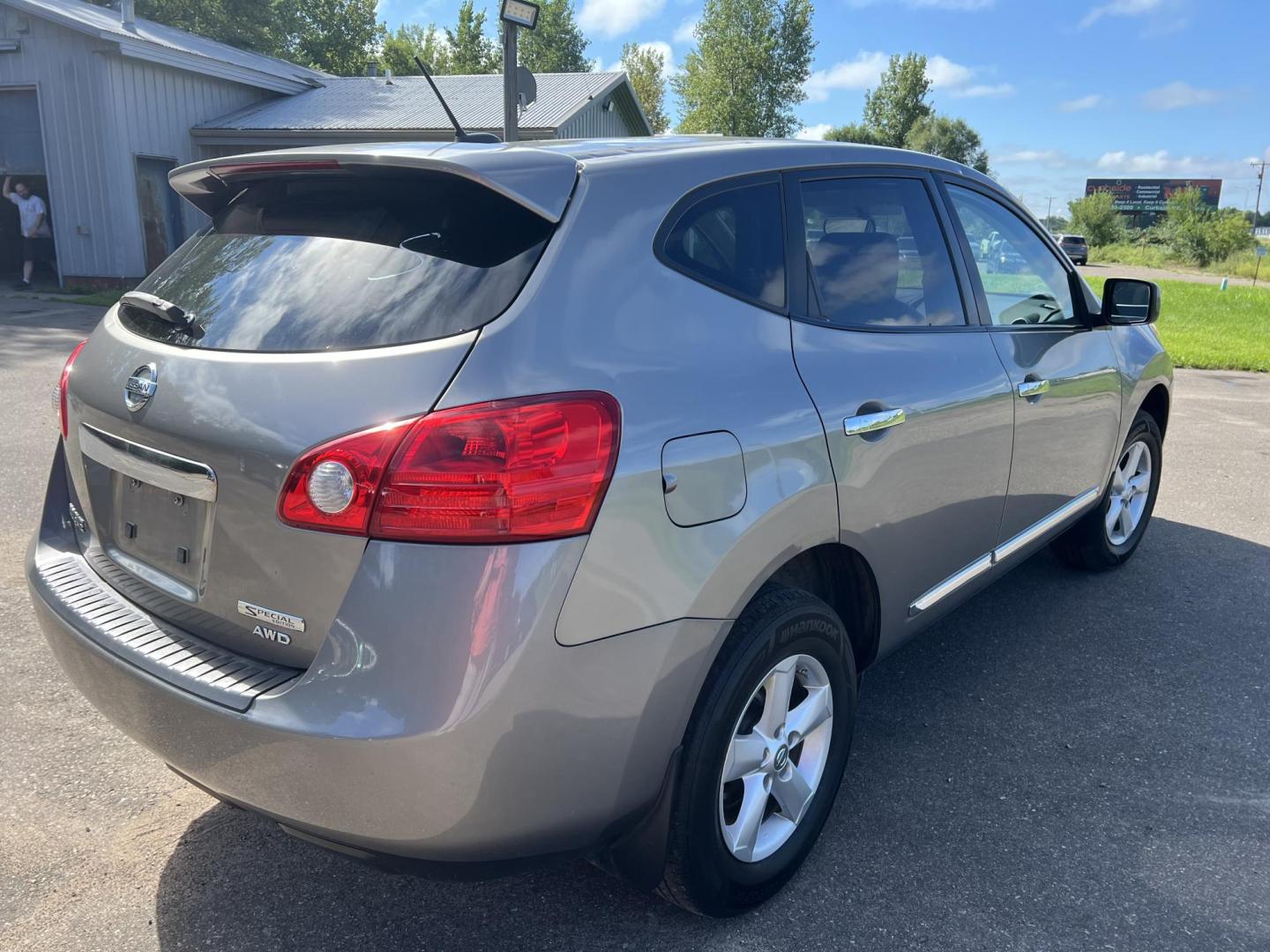 2013 Nissan Rogue S AWD (JN8AS5MV6DW) with an 2.5L L4 DOHC 16V engine, Continuously Variable Transmission transmission, located at 17255 hwy 65 NE, Ham Lake, MN, 55304, 0.000000, 0.000000 - Photo#4