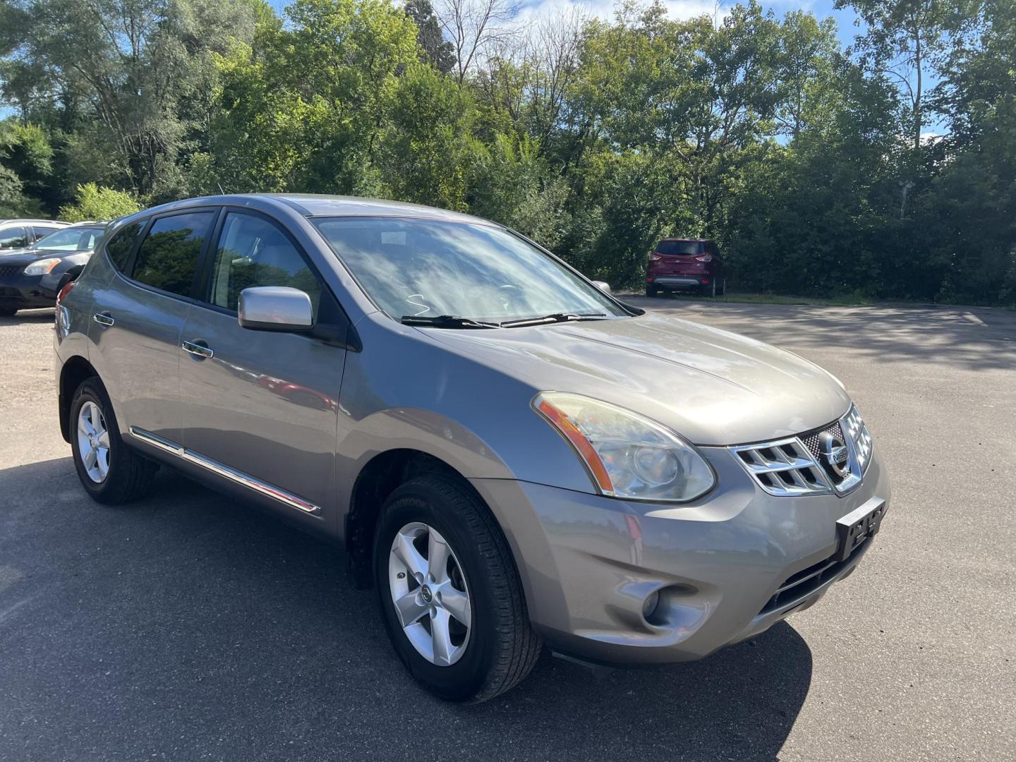 2013 Nissan Rogue S AWD (JN8AS5MV6DW) with an 2.5L L4 DOHC 16V engine, Continuously Variable Transmission transmission, located at 17255 hwy 65 NE, Ham Lake, MN, 55304, 0.000000, 0.000000 - Photo#2
