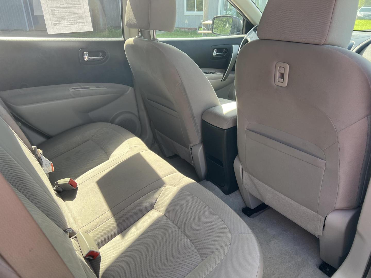 2013 Nissan Rogue S AWD (JN8AS5MV6DW) with an 2.5L L4 DOHC 16V engine, Continuously Variable Transmission transmission, located at 17255 hwy 65 NE, Ham Lake, MN, 55304, 0.000000, 0.000000 - Photo#15