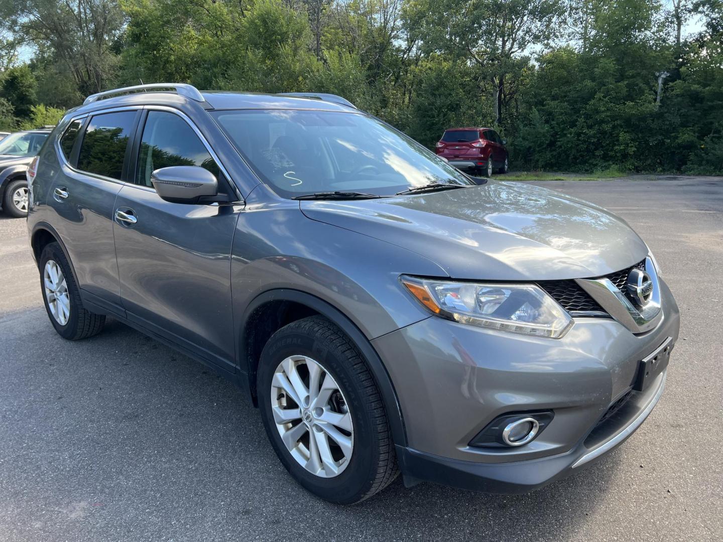 2016 Nissan Rogue S AWD (5N1AT2MV0GC) with an 2.5L L4 DOHC 16V engine, CVT transmission, located at 17255 hwy 65 NE, Ham Lake, MN, 55304, 0.000000, 0.000000 - Photo#2