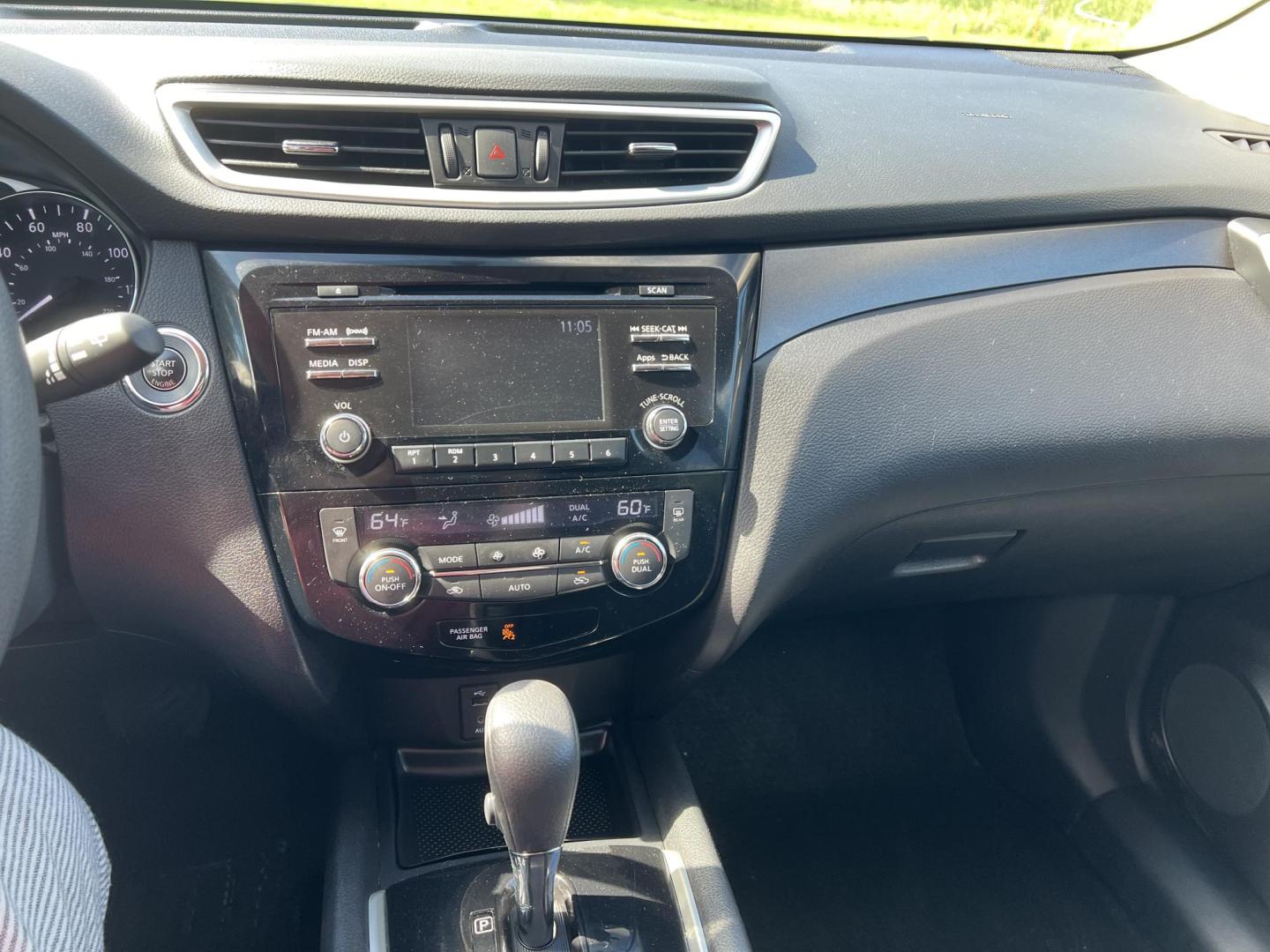 2016 Nissan Rogue S AWD (5N1AT2MV0GC) with an 2.5L L4 DOHC 16V engine, CVT transmission, located at 17255 hwy 65 NE, Ham Lake, MN, 55304, 0.000000, 0.000000 - Photo#23