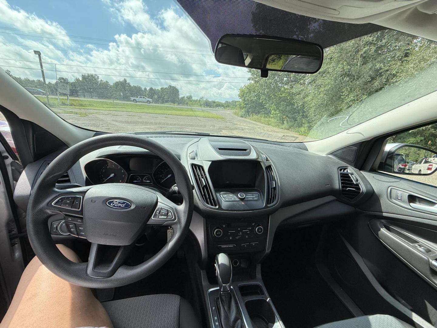 2018 Ford Escape SE 4WD (1FMCU9GD4JU) with an 1.5L L4 DOHC 16V engine, 6A transmission, located at 17255 hwy 65 NE, Ham Lake, MN, 55304, 0.000000, 0.000000 - Photo#16