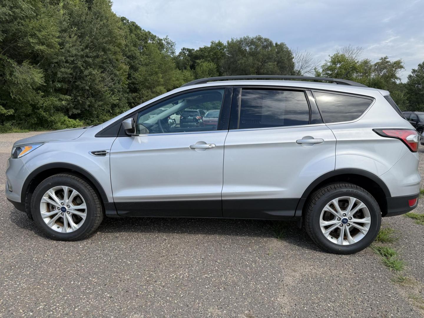 2018 Ford Escape SE 4WD (1FMCU9GD4JU) with an 1.5L L4 DOHC 16V engine, 6A transmission, located at 17255 hwy 65 NE, Ham Lake, MN, 55304, 0.000000, 0.000000 - Photo#1