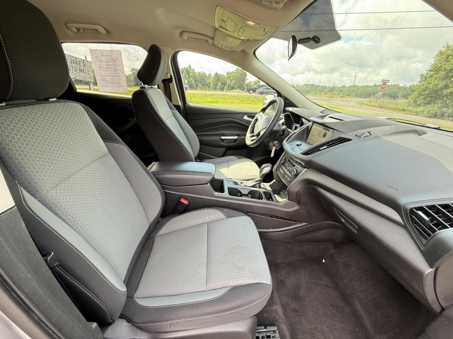 2018 Ford Escape SE 4WD (1FMCU9GD4JU) with an 1.5L L4 DOHC 16V engine, 6A transmission, located at 17255 hwy 65 NE, Ham Lake, MN, 55304, 0.000000, 0.000000 - Photo#15