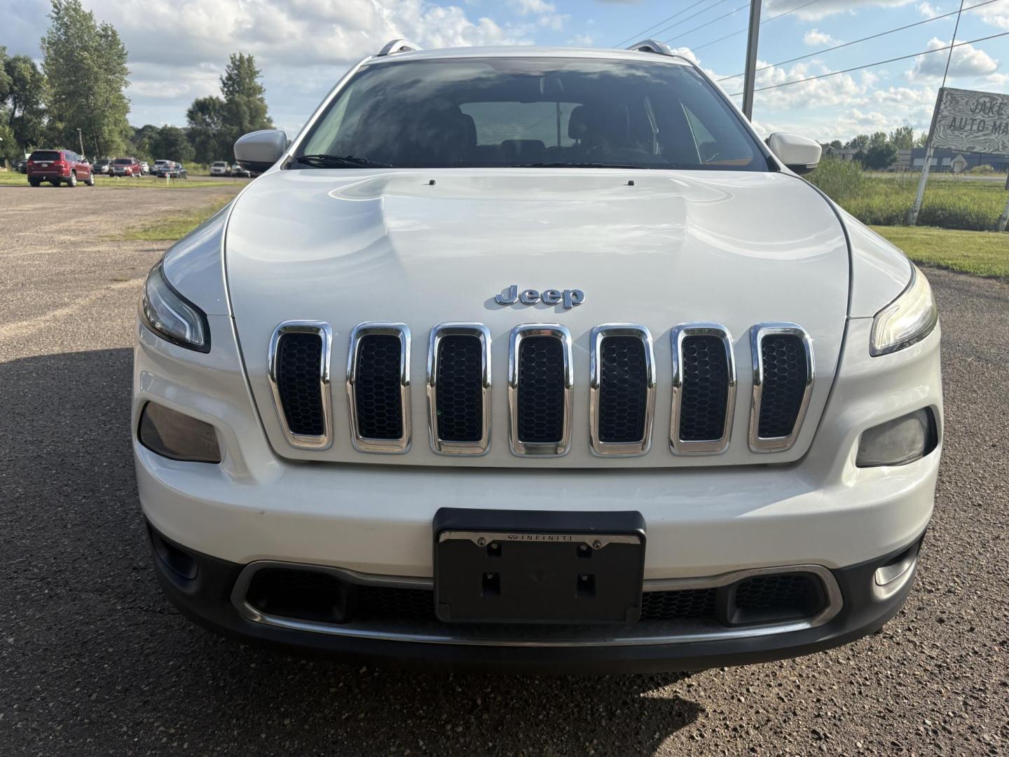 2016 Jeep Cherokee Limited 4WD (1C4PJMDB3GW) with an 2.4L L4 DOHC 16V engine, 9A transmission, located at 17255 hwy 65 NE, Ham Lake, MN, 55304, 0.000000, 0.000000 - Photo#7