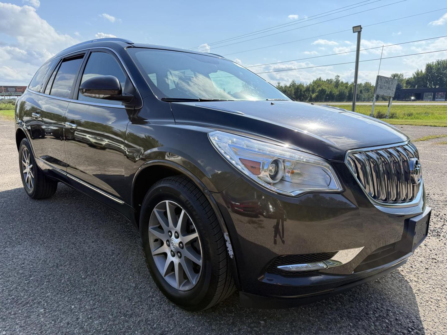 2014 Buick Enclave Leather FWD (5GAKRBKD4EJ) with an 3.6L V6 DOHC 24V engine, 6-Speed Automatic Overdrive transmission, located at 17255 hwy 65 NE, Ham Lake, MN, 55304, 0.000000, 0.000000 - Photo#6