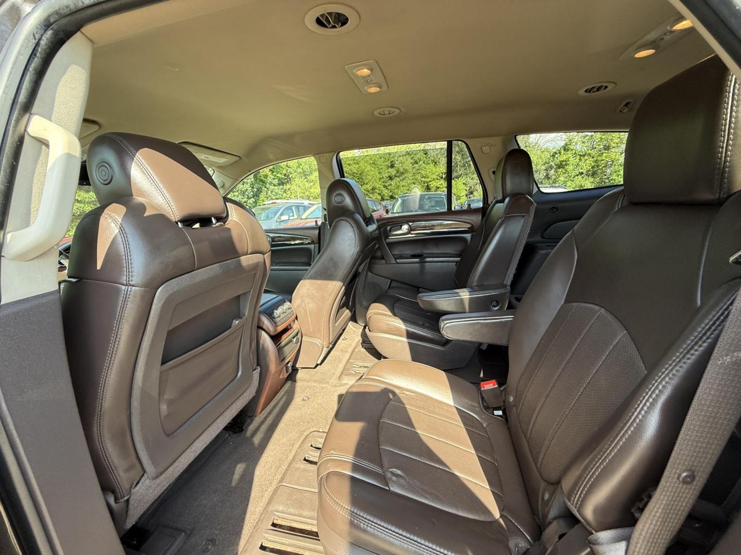 2014 Buick Enclave Leather FWD (5GAKRBKD4EJ) with an 3.6L V6 DOHC 24V engine, 6-Speed Automatic Overdrive transmission, located at 17255 hwy 65 NE, Ham Lake, MN, 55304, 0.000000, 0.000000 - Photo#11