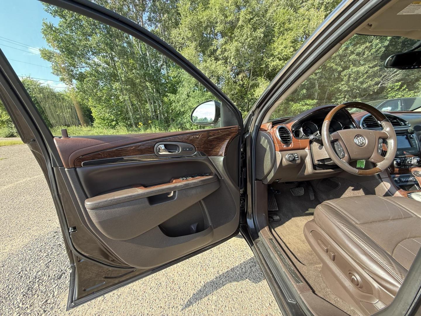 2014 Buick Enclave Leather FWD (5GAKRBKD4EJ) with an 3.6L V6 DOHC 24V engine, 6-Speed Automatic Overdrive transmission, located at 17255 hwy 65 NE, Ham Lake, MN, 55304, 0.000000, 0.000000 - Photo#8