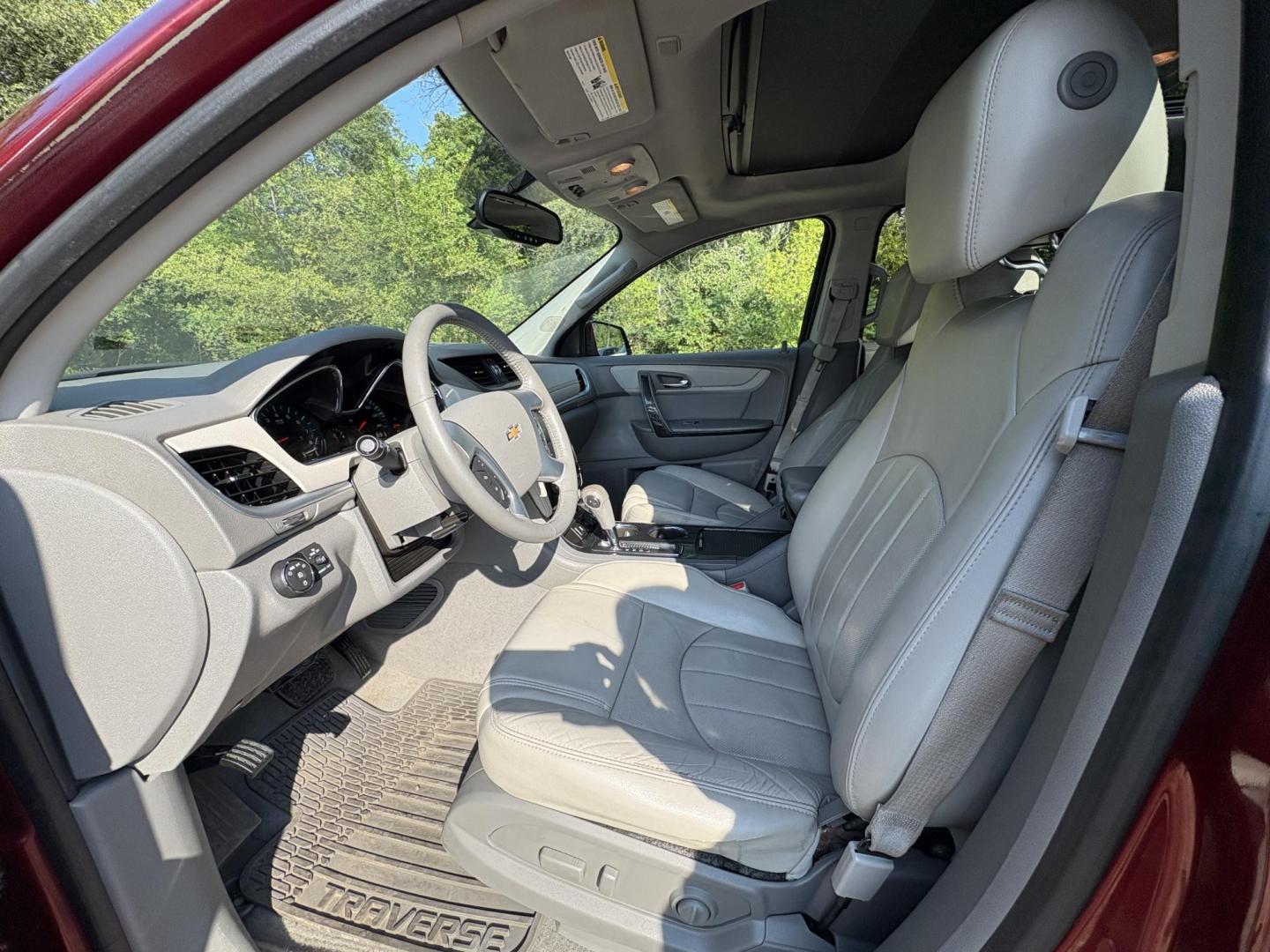 2015 Chevrolet Traverse LTZ AWD (1GNKVJKD9FJ) with an 3.6L V6 DOHC 24V engine, 6-Speed Automatic transmission, located at 17255 hwy 65 NE, Ham Lake, MN, 55304, 0.000000, 0.000000 - Photo#9