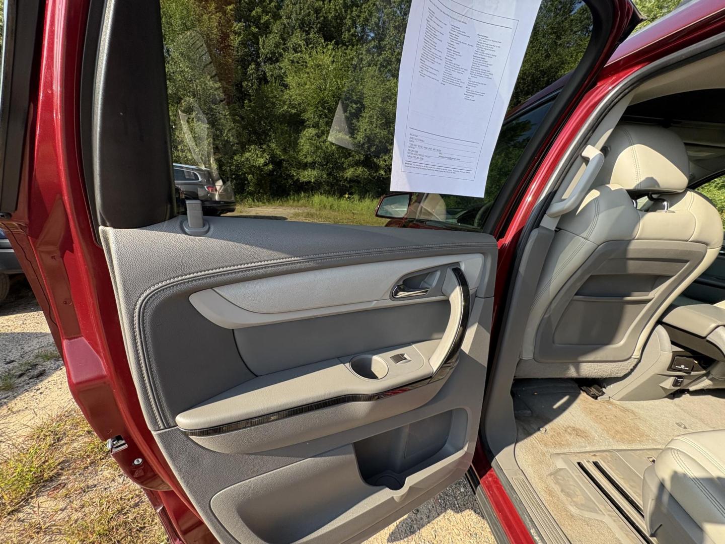 2015 Chevrolet Traverse LTZ AWD (1GNKVJKD9FJ) with an 3.6L V6 DOHC 24V engine, 6-Speed Automatic transmission, located at 17255 hwy 65 NE, Ham Lake, MN, 55304, 0.000000, 0.000000 - Photo#10