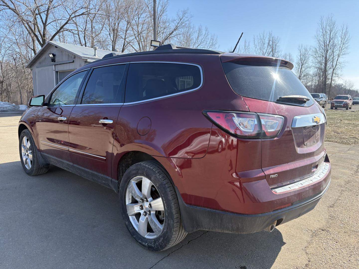 2015 Chevrolet Traverse LTZ AWD (1GNKVJKD9FJ) with an 3.6L V6 DOHC 24V engine, 6-Speed Automatic transmission, located at 17255 hwy 65 NE, Ham Lake, MN, 55304, 0.000000, 0.000000 - Photo#2