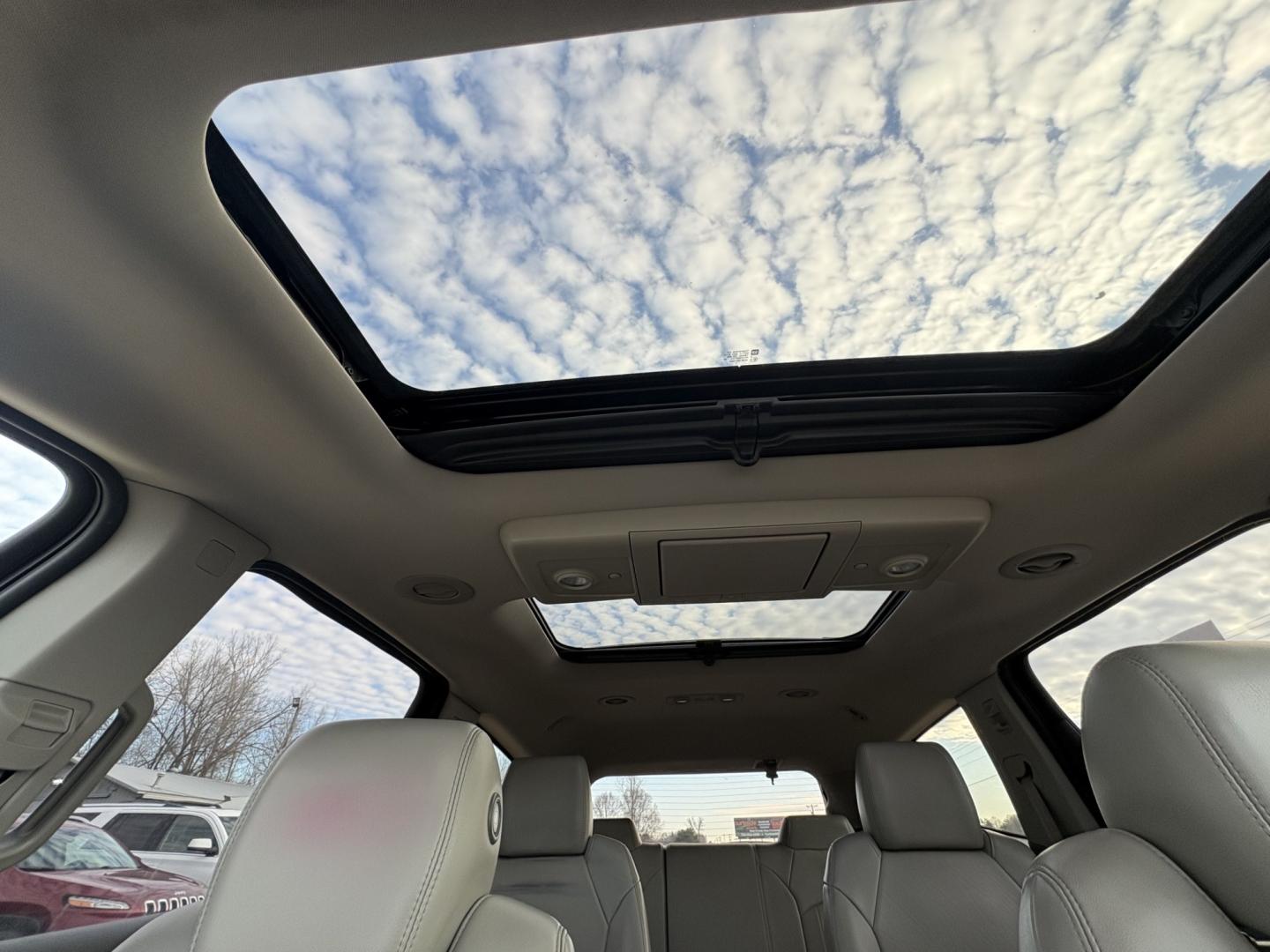 2015 Chevrolet Traverse LTZ AWD (1GNKVJKD9FJ) with an 3.6L V6 DOHC 24V engine, 6-Speed Automatic transmission, located at 17255 hwy 65 NE, Ham Lake, MN, 55304, 0.000000, 0.000000 - Photo#18