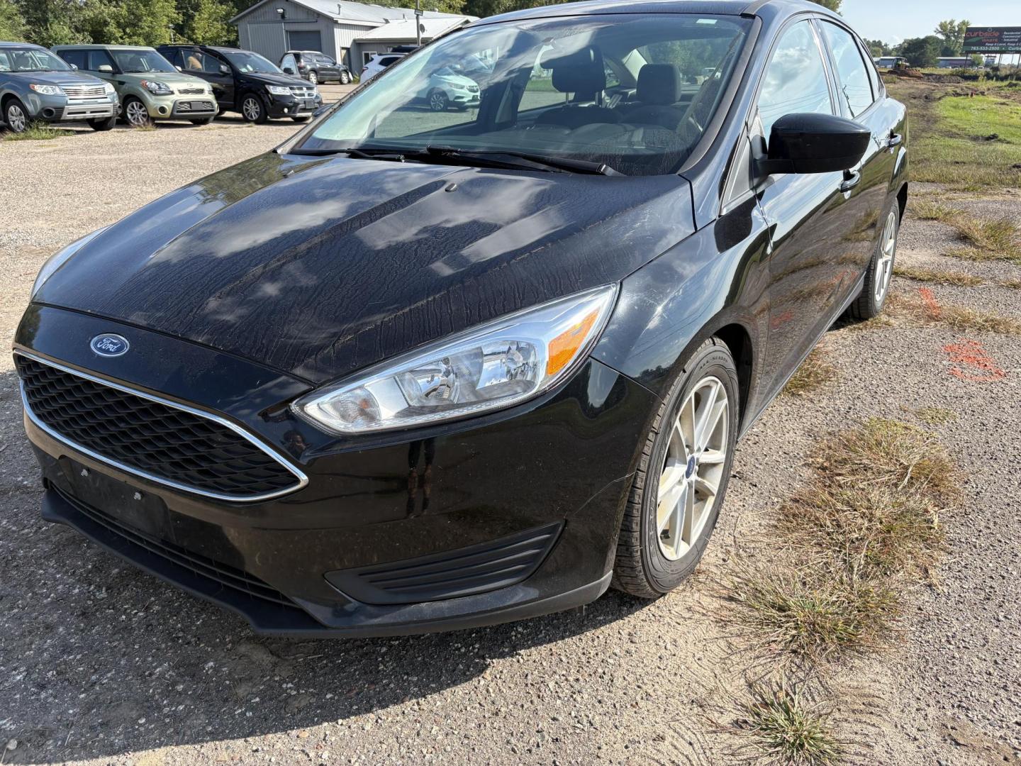 2018 Ford Focus SE Sedan (1FADP3F24JL) with an 2.0L L4 DOHC 16V engine, located at 17255 hwy 65 NE, Ham Lake, MN, 55304, 0.000000, 0.000000 - Photo#0