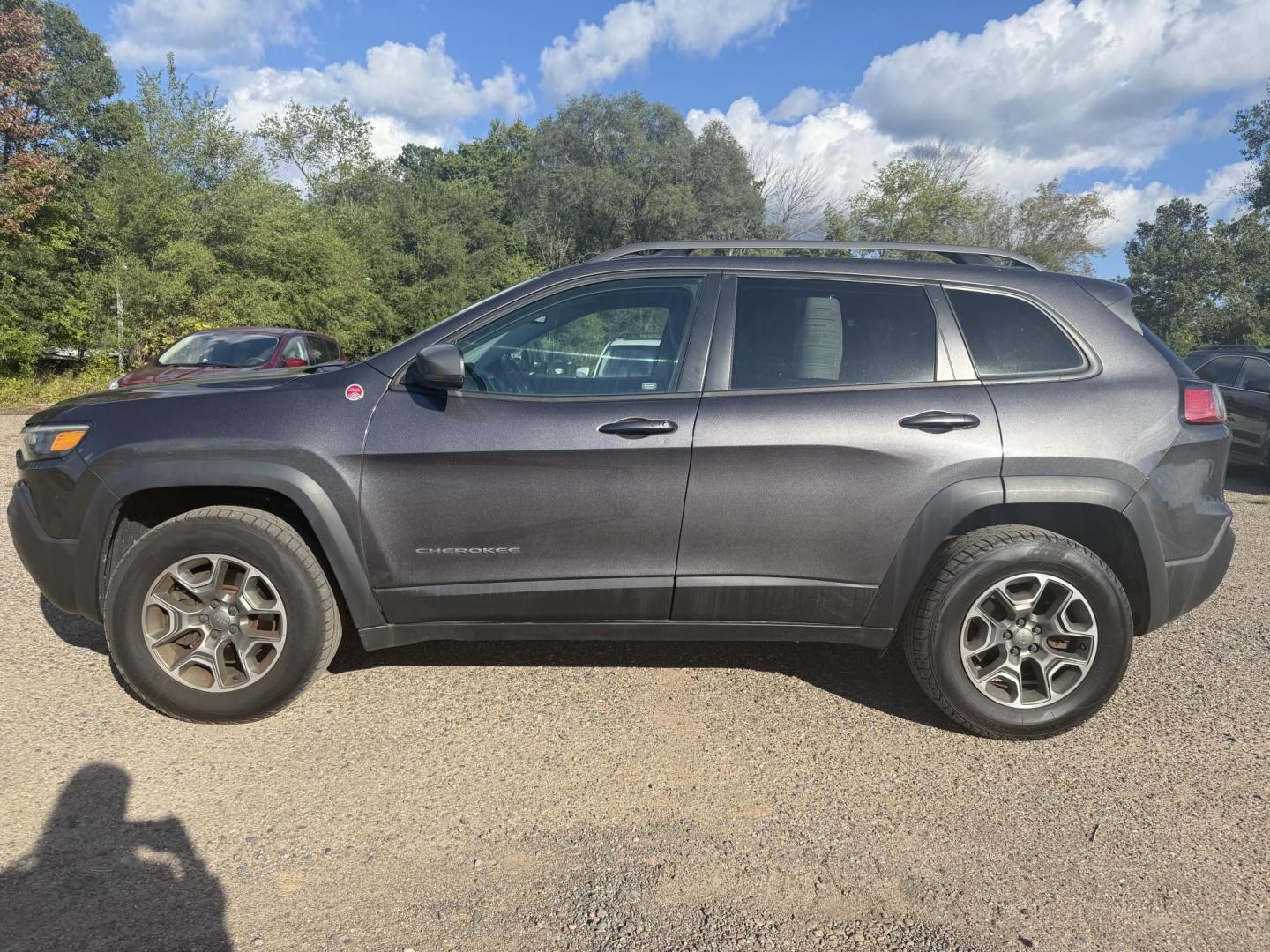 2020 Jeep Cherokee Trailhawk 4WD (1C4PJMBN7LD) with an 2.0L L4 DOHC 16V TURBO engine, 9A transmission, located at 17255 hwy 65 NE, Ham Lake, MN, 55304, 0.000000, 0.000000 - Photo#1
