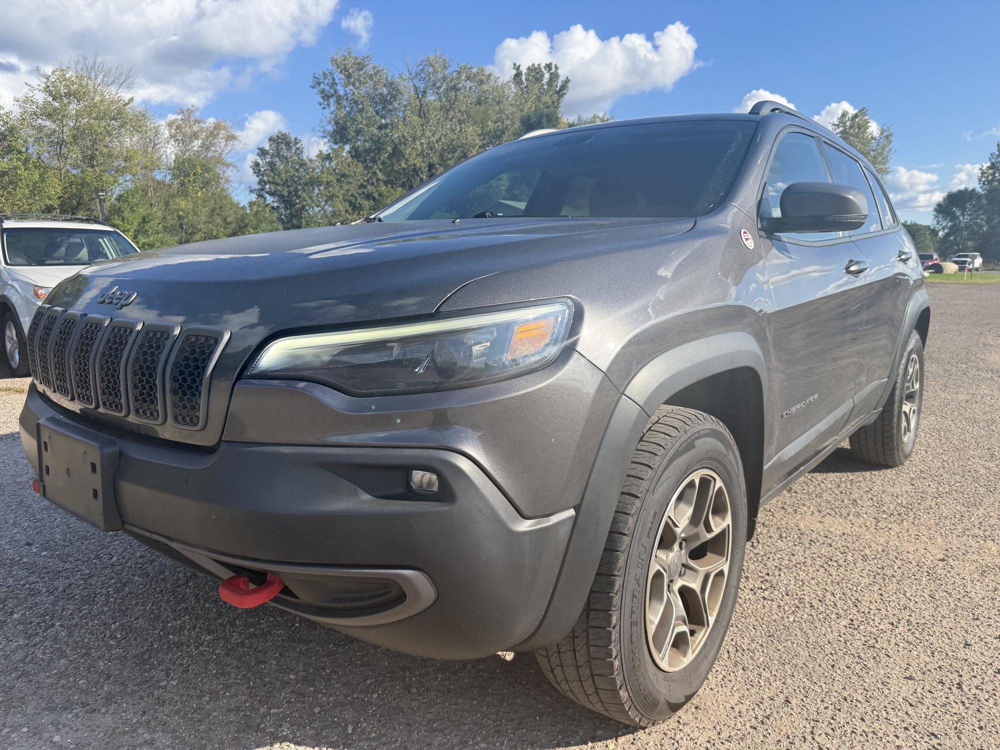 photo of 2020 Jeep Cherokee Trailhawk 4WD