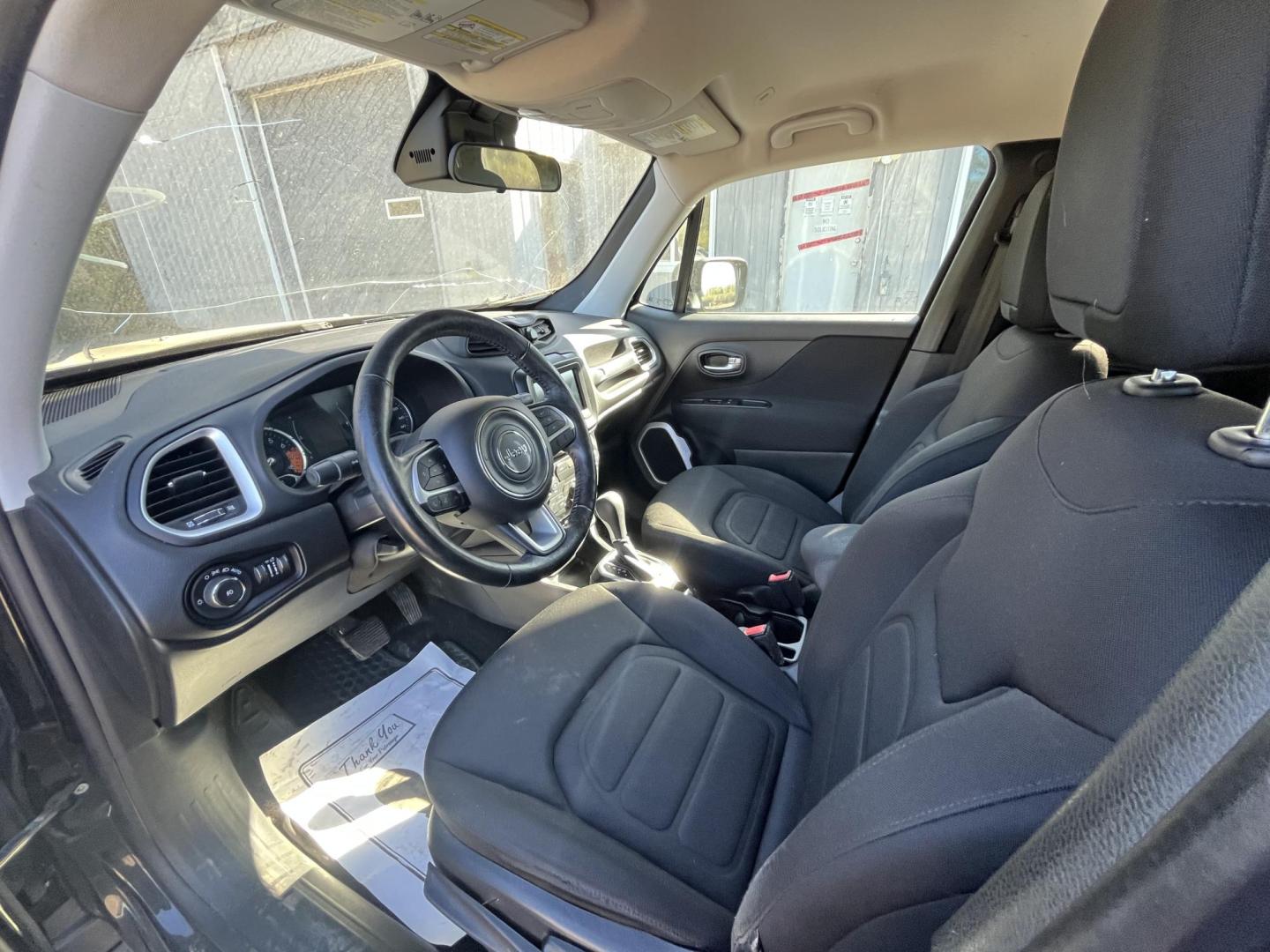 2018 Jeep Renegade Latitude 4WD (ZACCJBBB1JP) with an 2.4L L4 DOHC 16V engine, 6M transmission, located at 17255 hwy 65 NE, Ham Lake, MN, 55304, 0.000000, 0.000000 - Photo#9