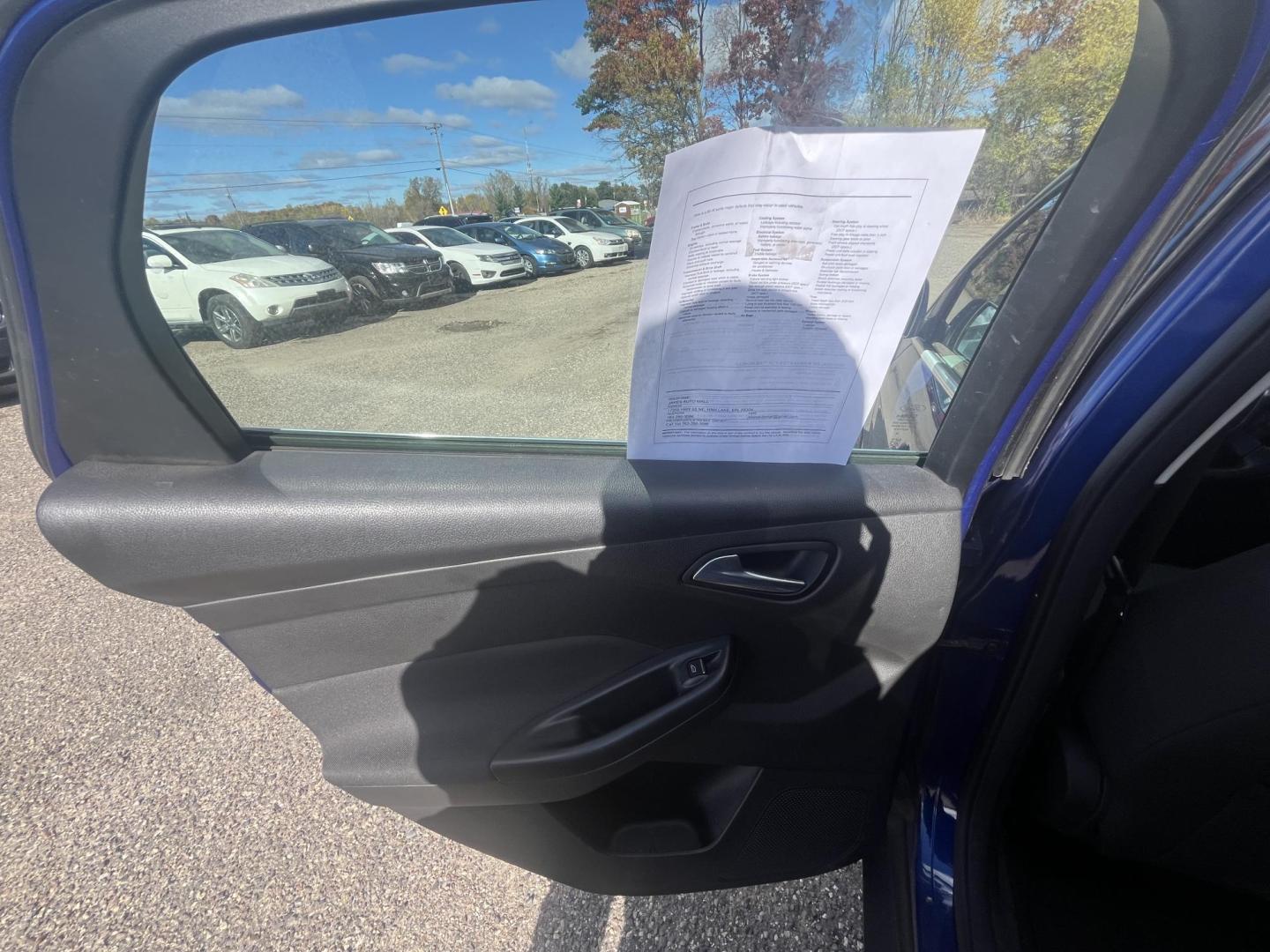 2012 Ford Focus SEL (1FAHP3M25CL) with an 2.0L L4 DOHC 16V engine, 6-Speed Automatic transmission, located at 17255 hwy 65 NE, Ham Lake, MN, 55304, 0.000000, 0.000000 - Photo#10