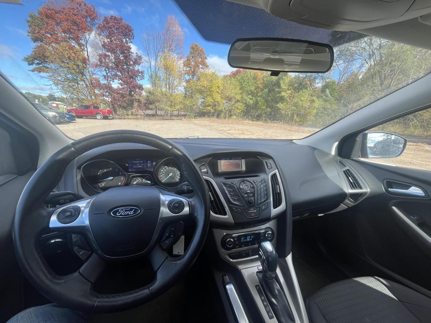 2012 Ford Focus SEL (1FAHP3M25CL) with an 2.0L L4 DOHC 16V engine, 6-Speed Automatic transmission, located at 17255 hwy 65 NE, Ham Lake, MN, 55304, 0.000000, 0.000000 - Photo#17