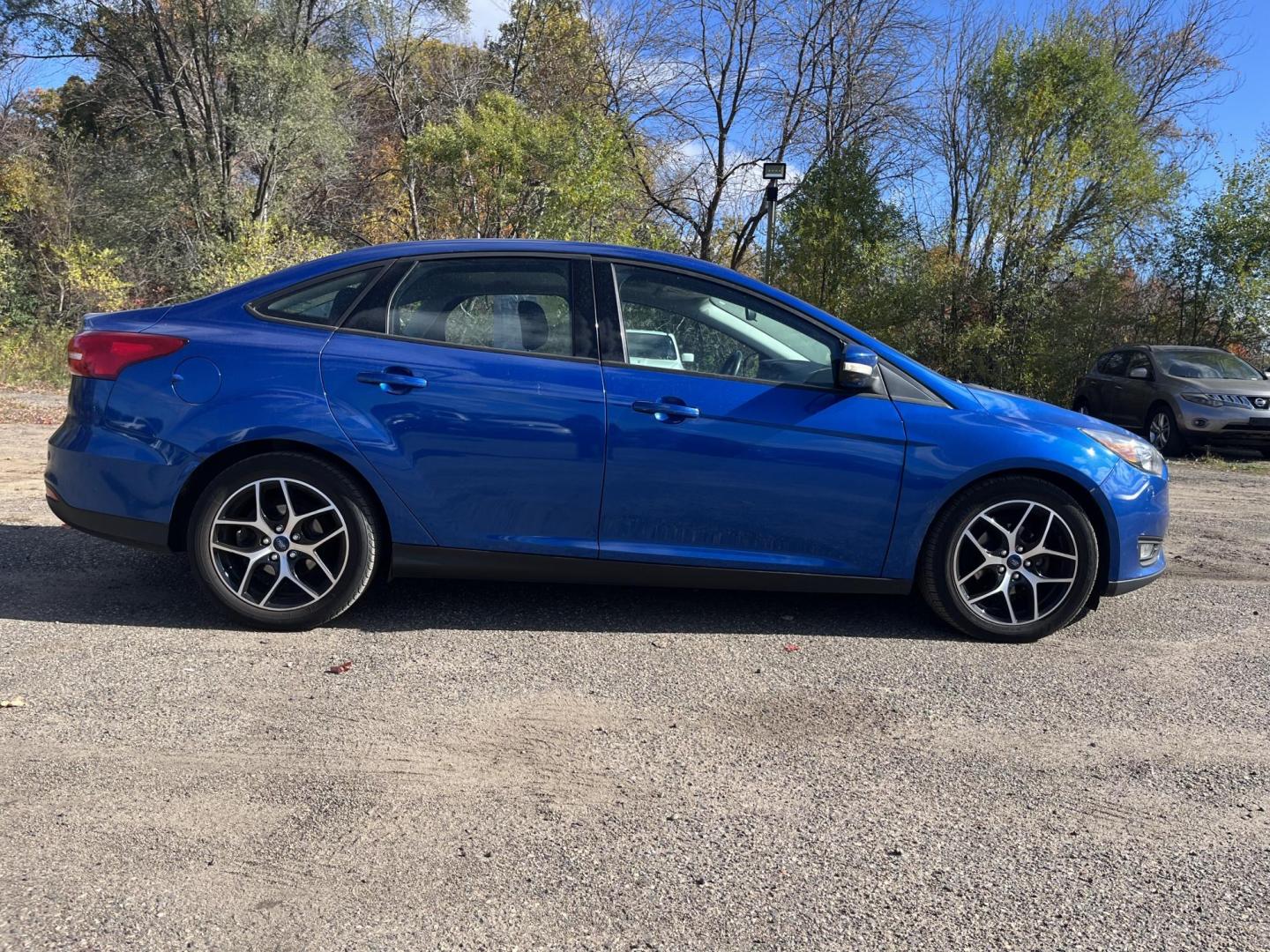 2018 Ford Focus SEL Sedan (1FADP3H24JL) with an 2.0L L4 DOHC 16V engine, located at 17255 hwy 65 NE, Ham Lake, MN, 55304, 0.000000, 0.000000 - Photo#5