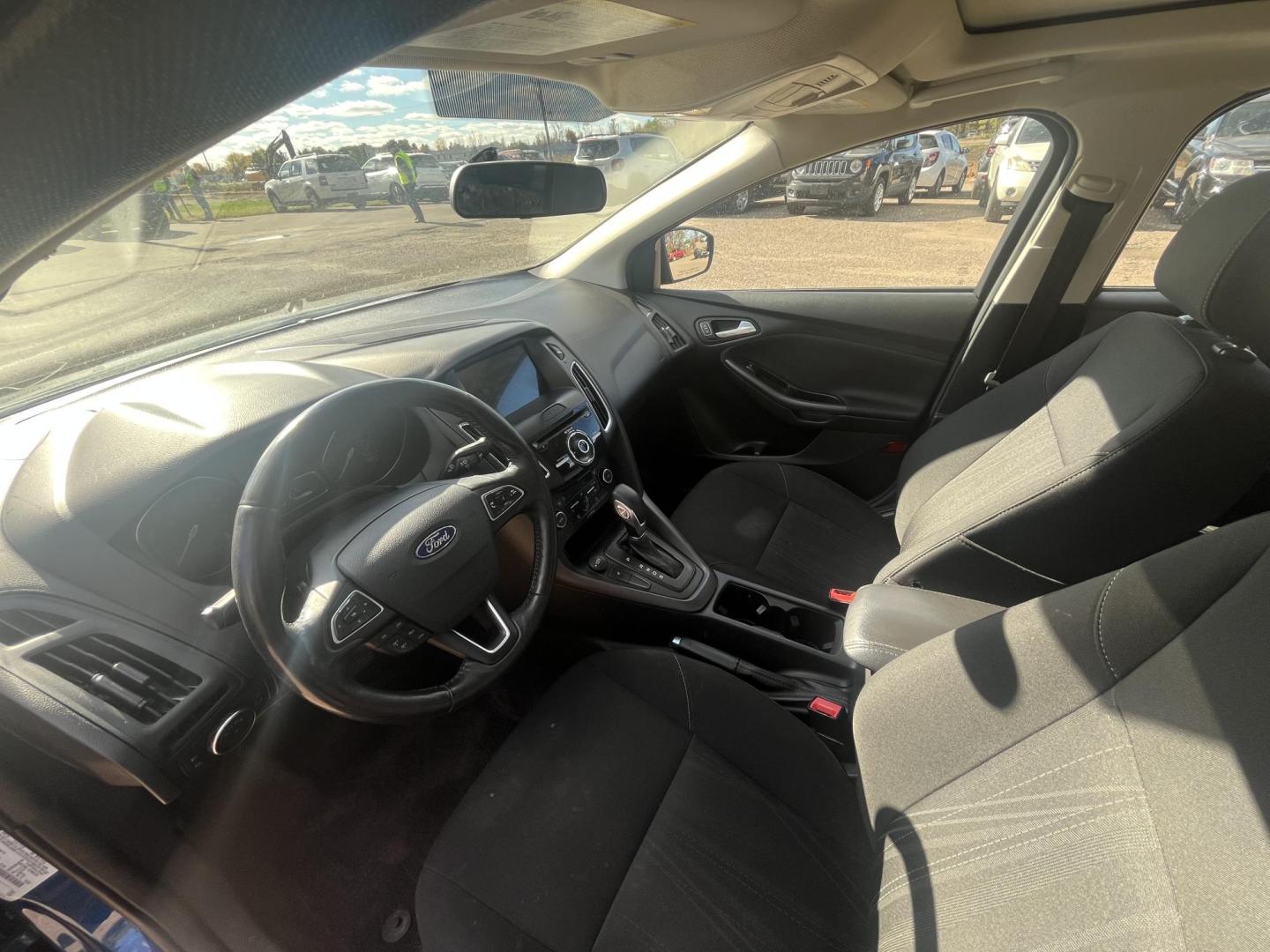 2018 Ford Focus SEL Sedan (1FADP3H24JL) with an 2.0L L4 DOHC 16V engine, located at 17255 hwy 65 NE, Ham Lake, MN, 55304, 0.000000, 0.000000 - Photo#9